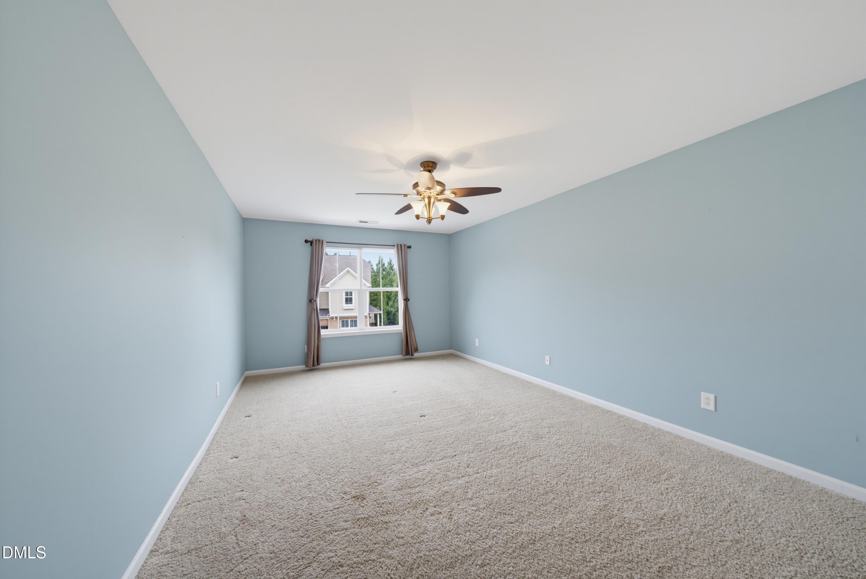 2828 Casona Way Property Photo 7