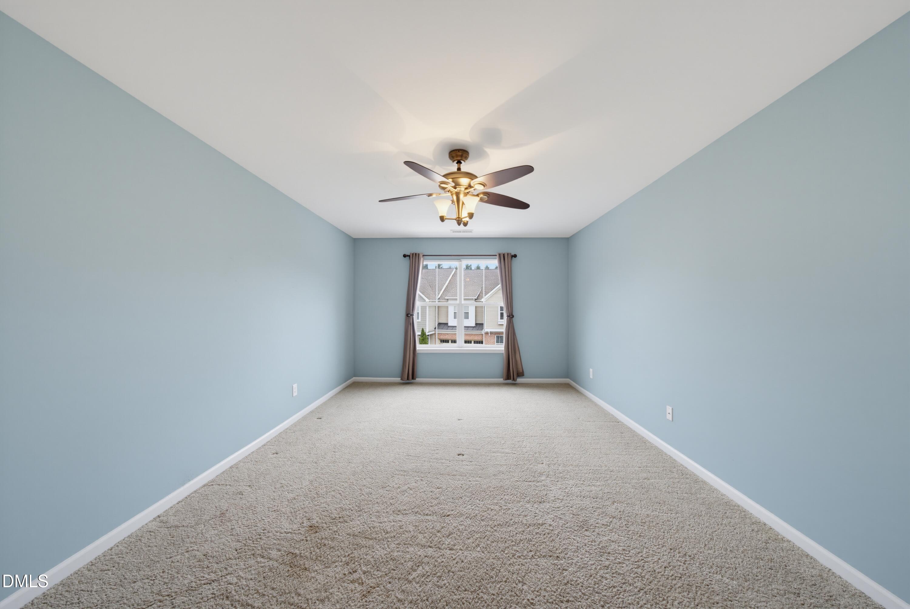 2828 Casona Way Property Photo 32