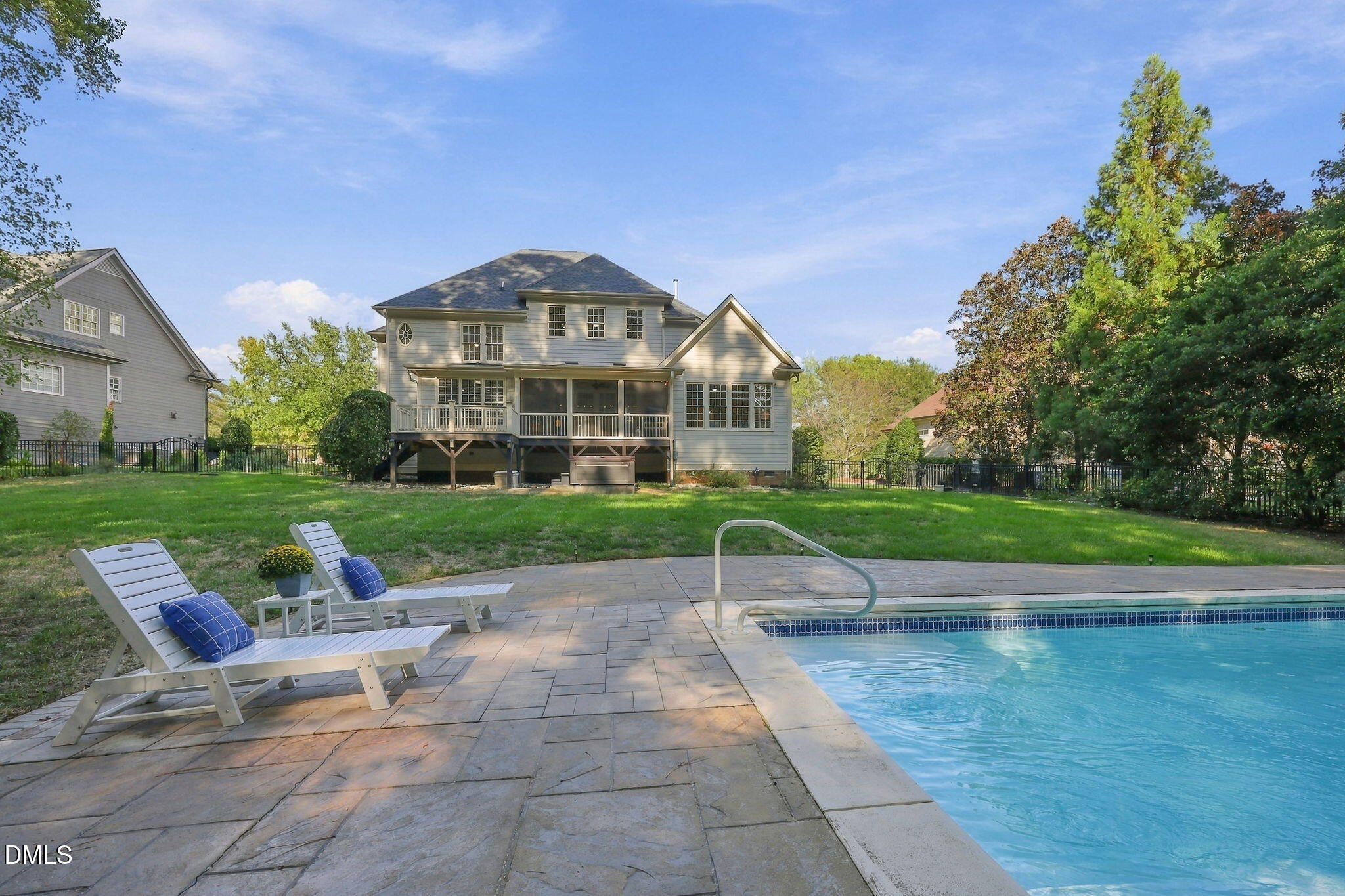 3740 Westbury Lake Drive Property Photo 2