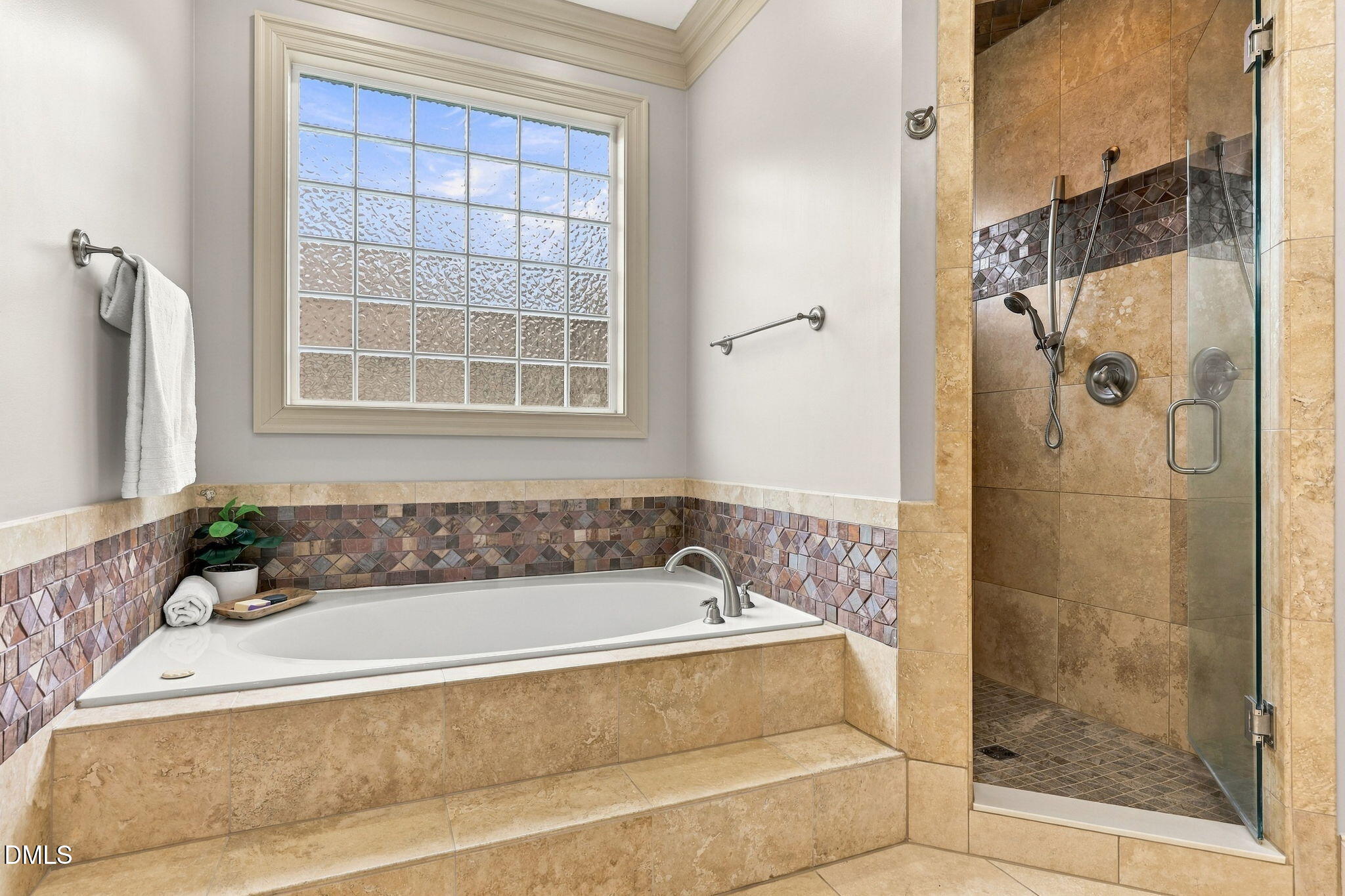 3740 Westbury Lake Drive Property Photo 18
