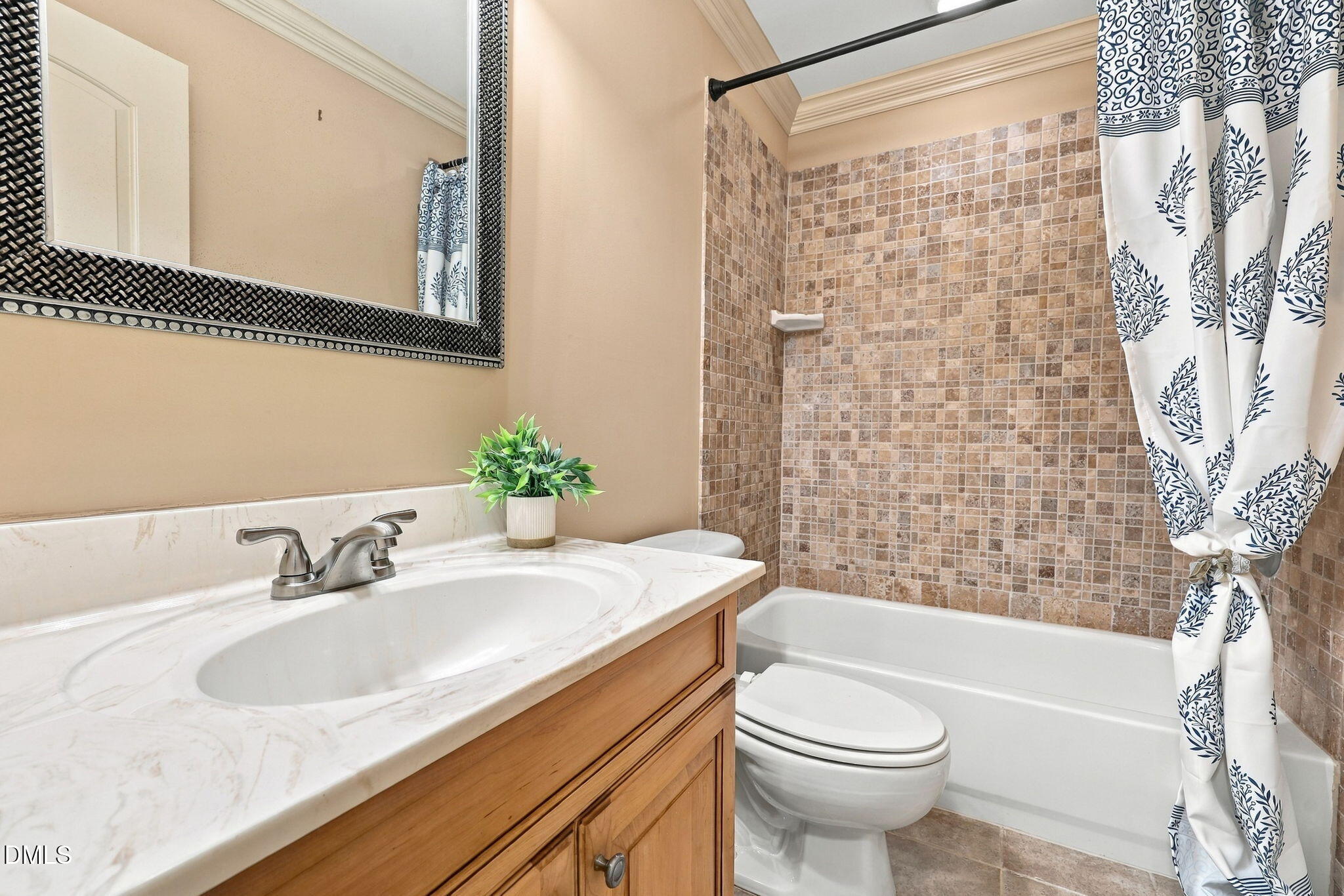 3740 Westbury Lake Drive Property Photo 25