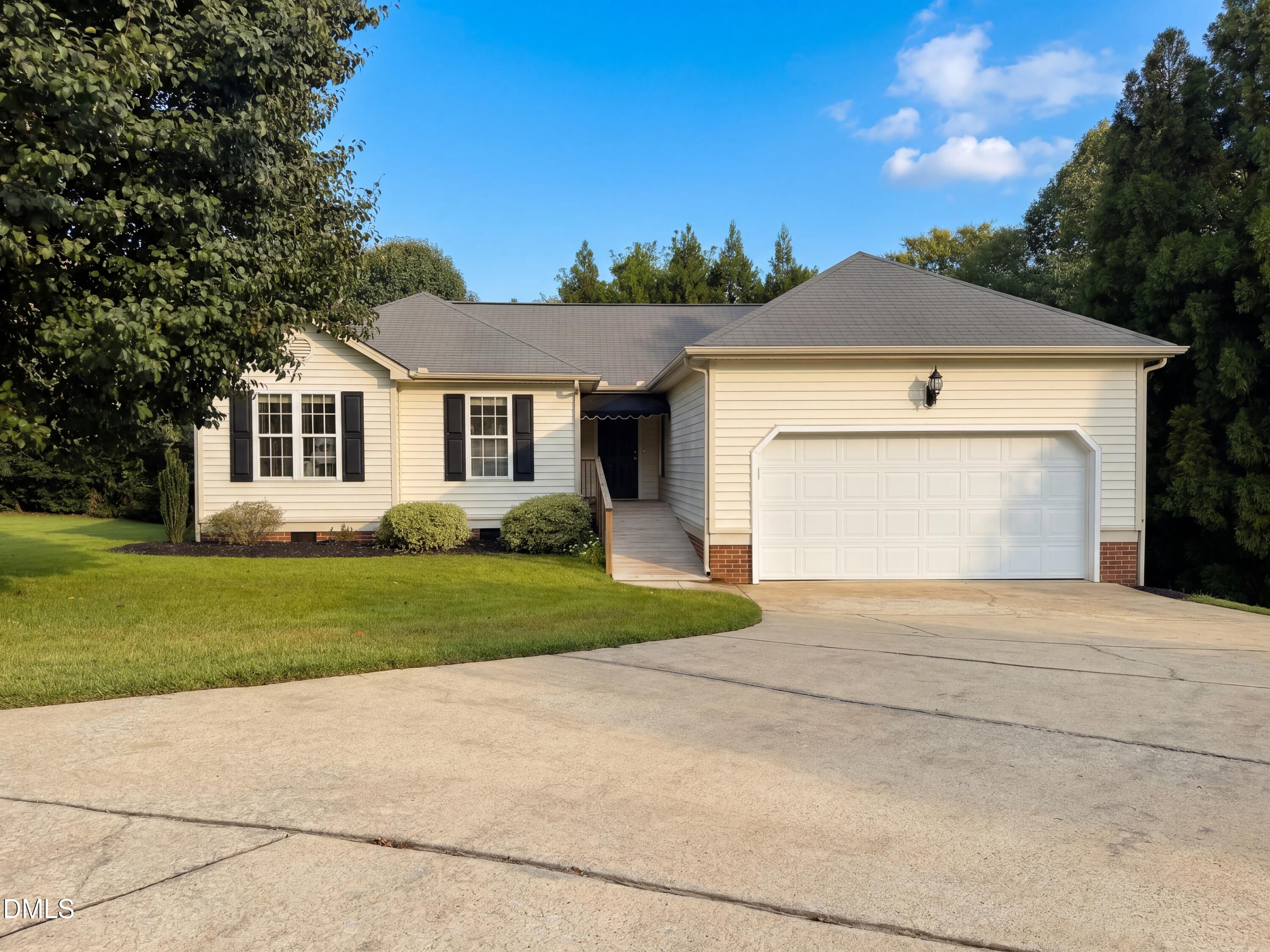 128 Kelly Lane Property Photo 1