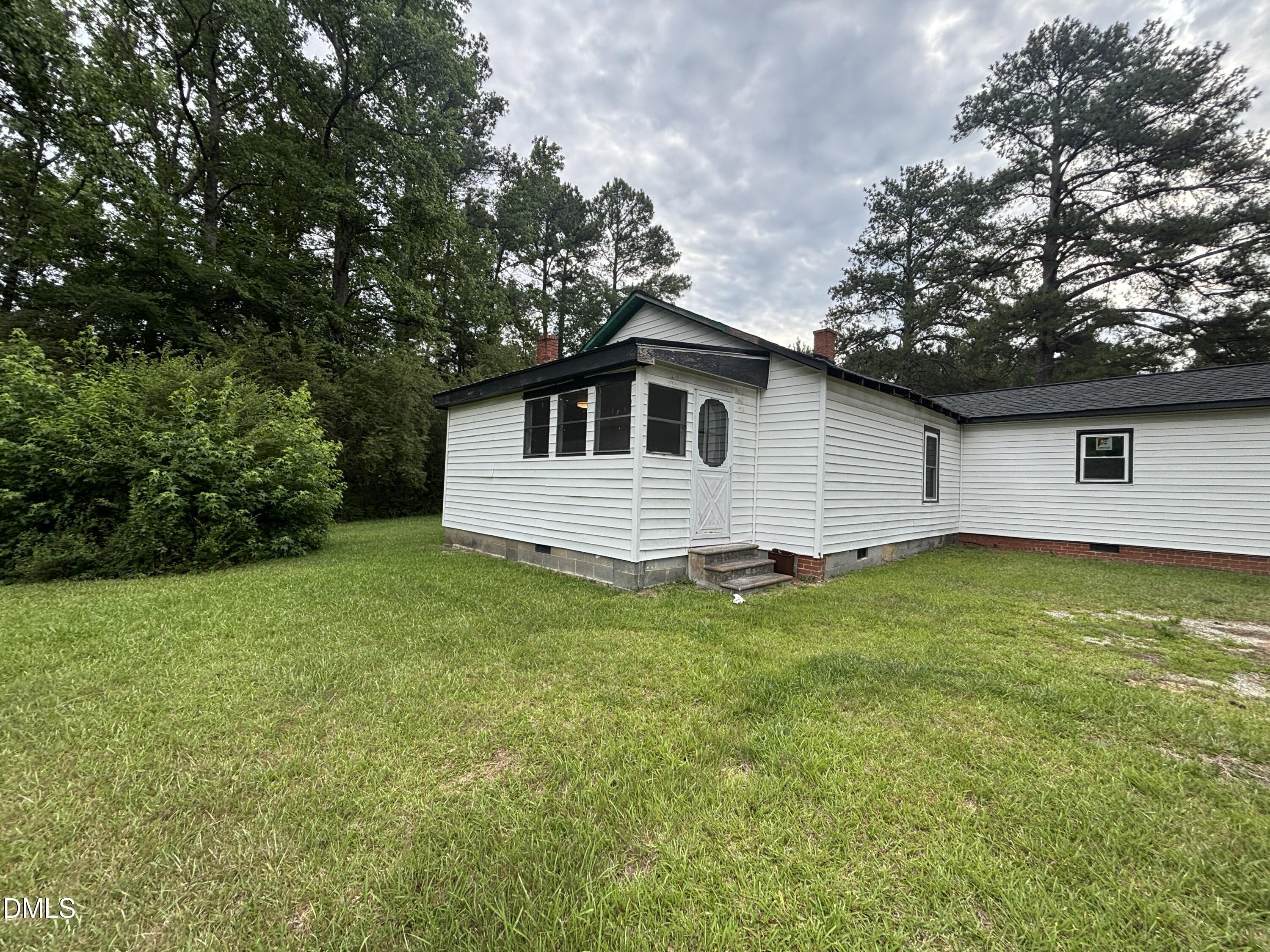 87 Robert Thompson Road Property Photo 11