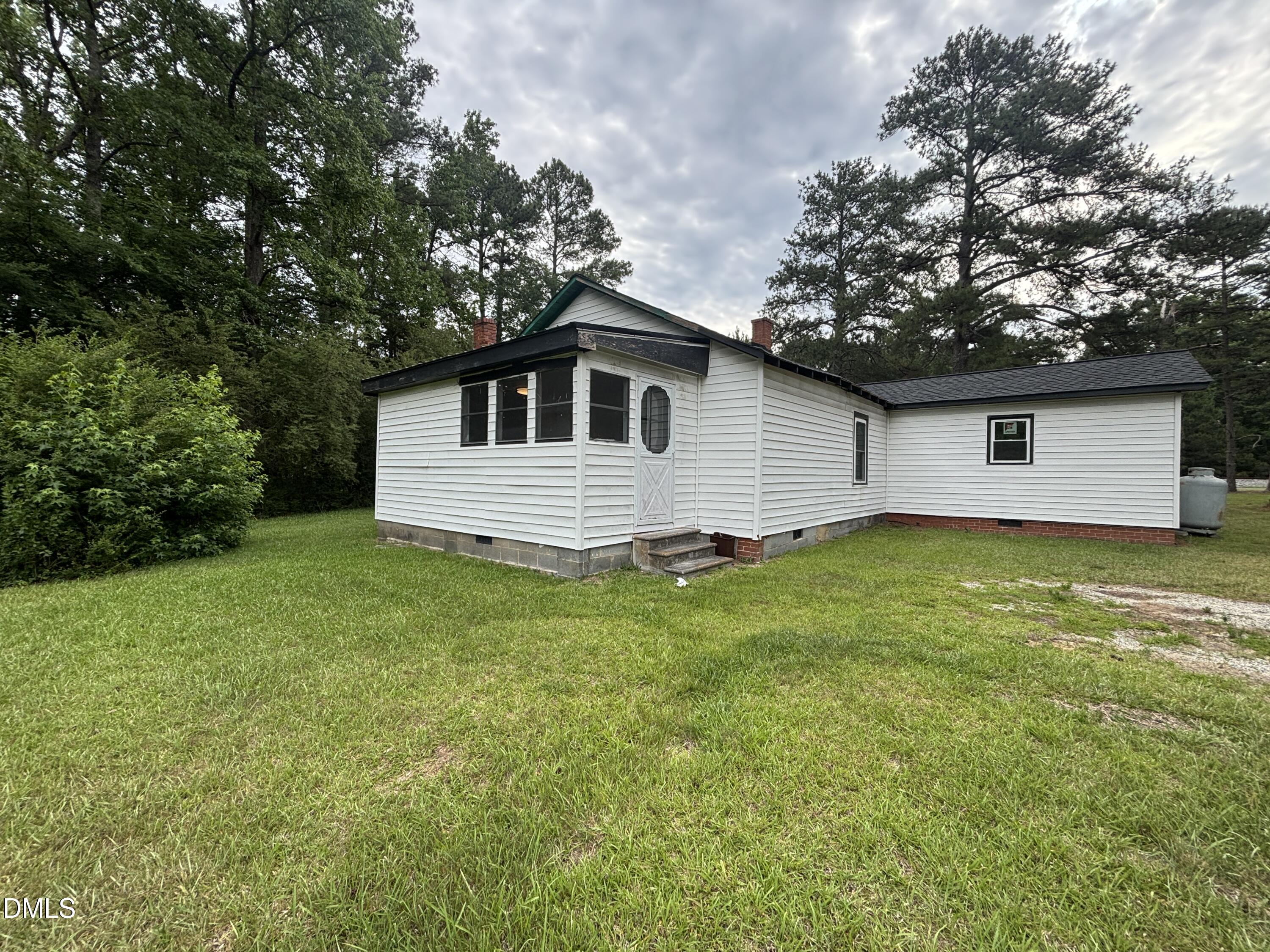 87 Robert Thompson Road Property Photo 12