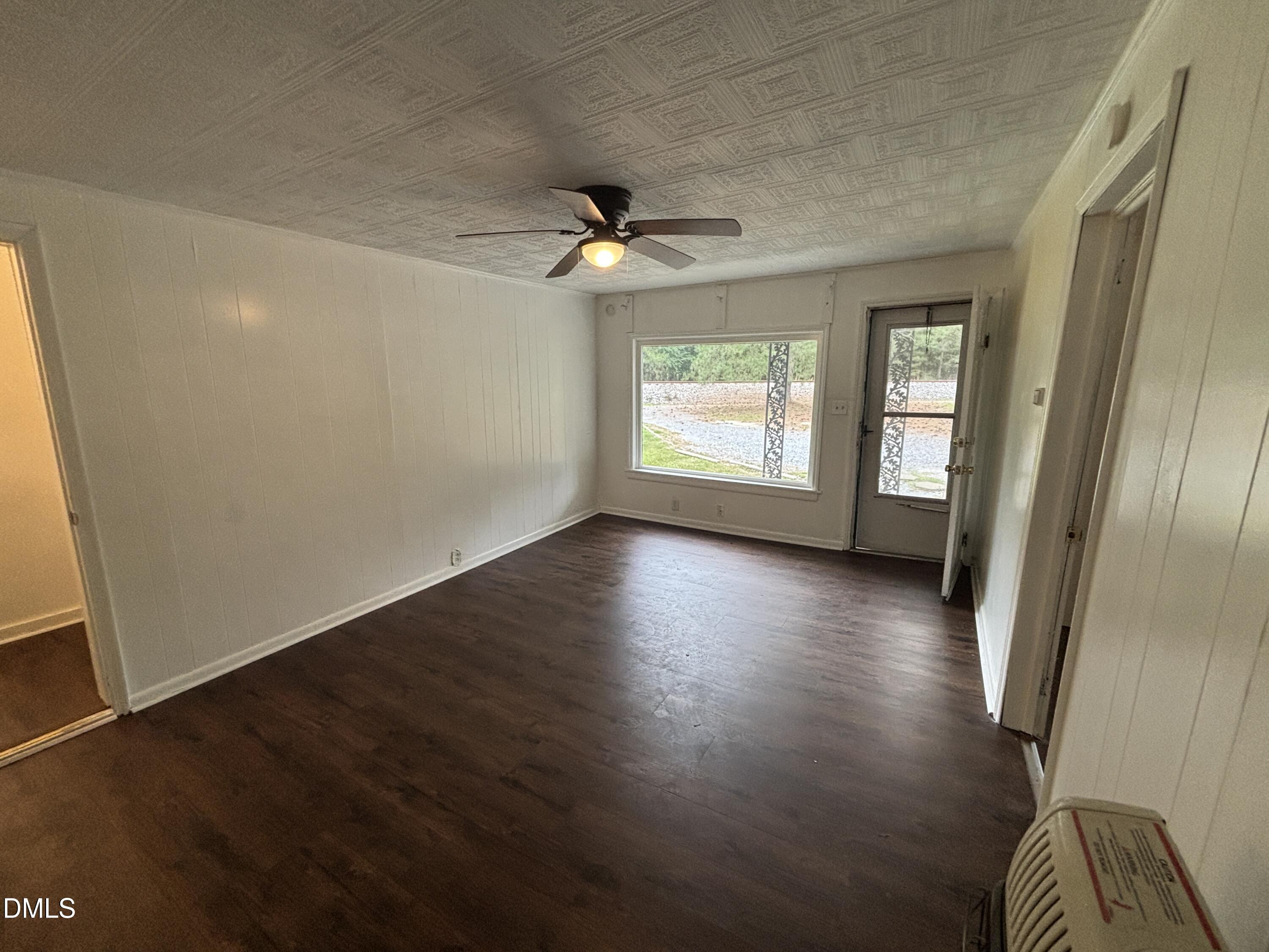 87 Robert Thompson Road Property Photo 14