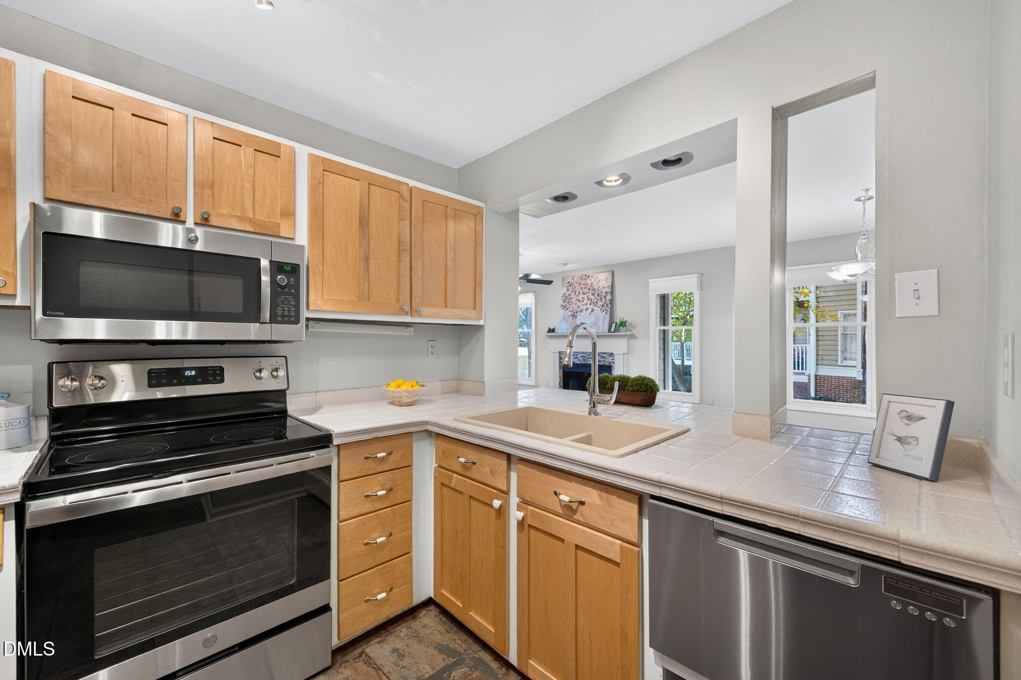 512 Springfork Drive Property Photo 19
