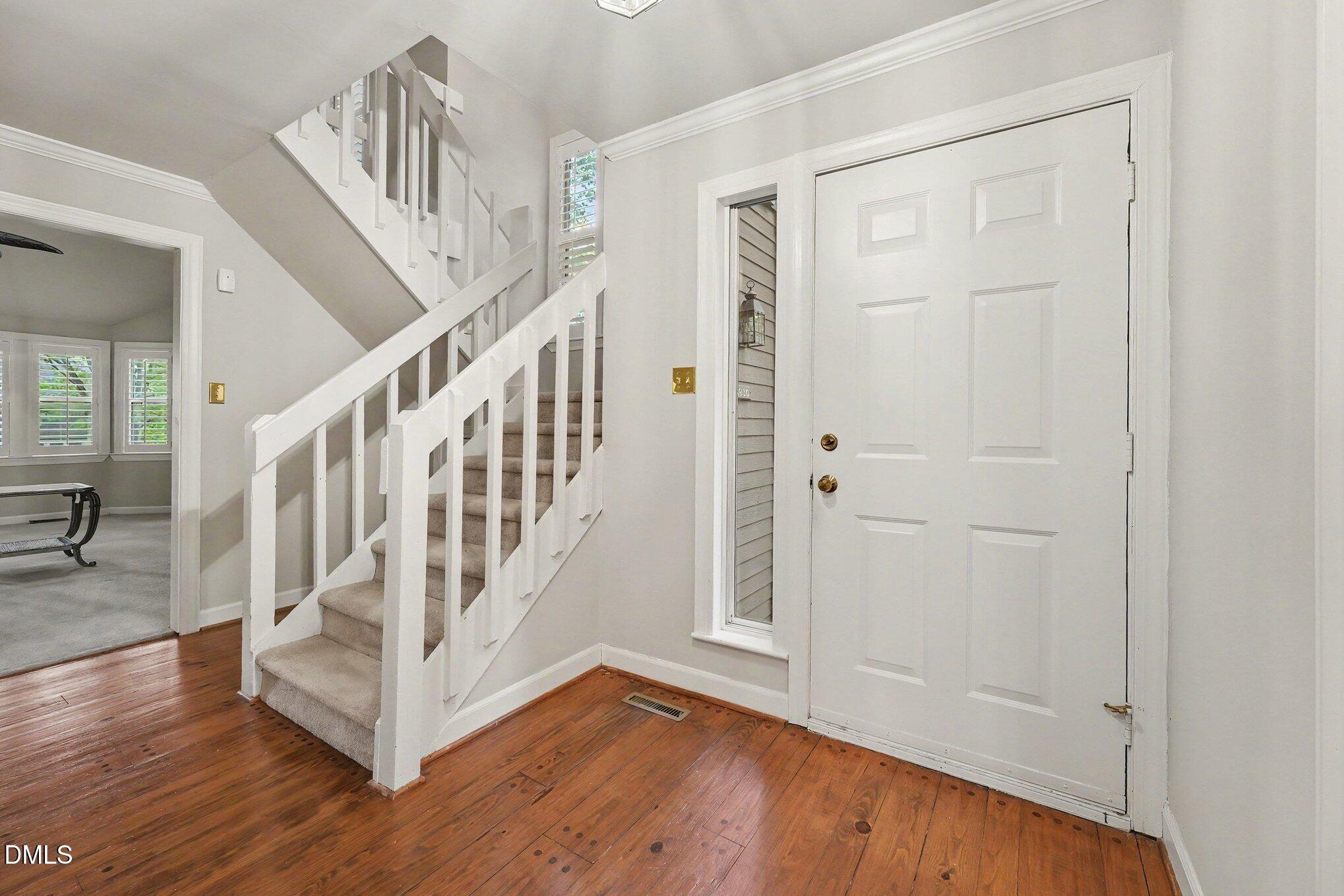 5830 Sentinel Drive Property Photo 4