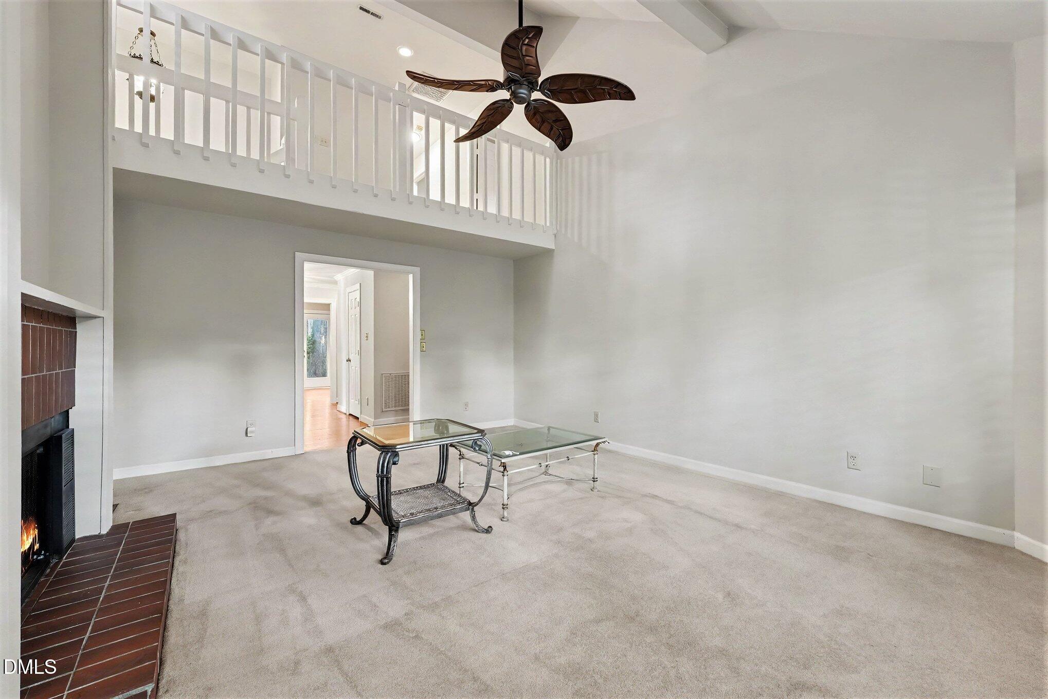 5830 Sentinel Drive Property Photo 5