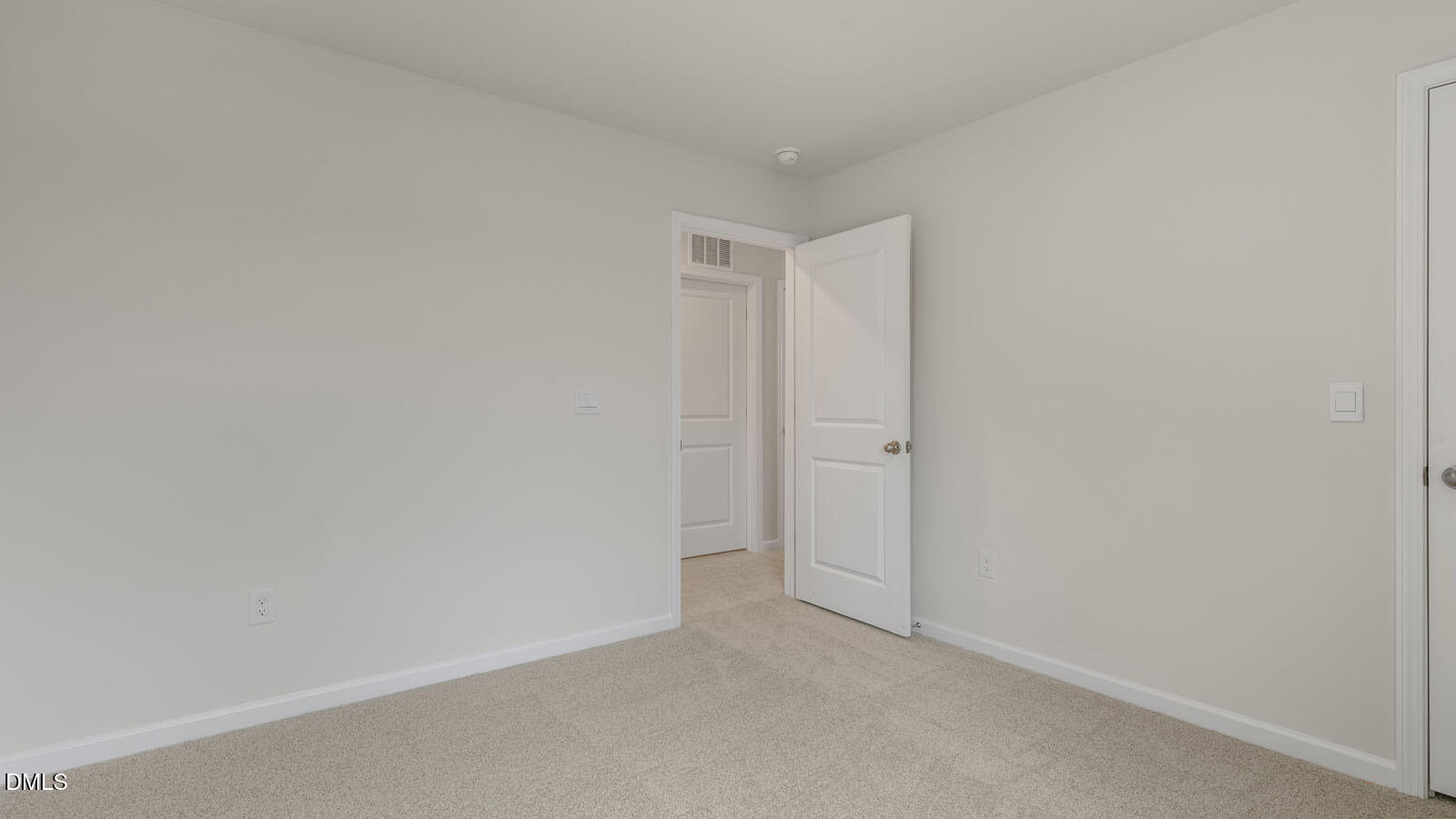 322 Chapel Street Property Photo 7