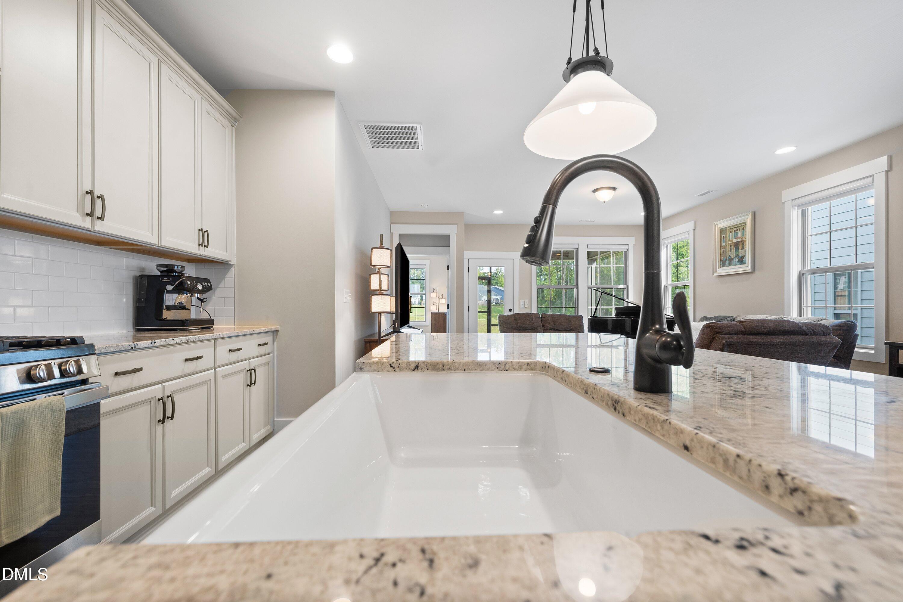 1307 Ashcliff Lane Property Photo 10