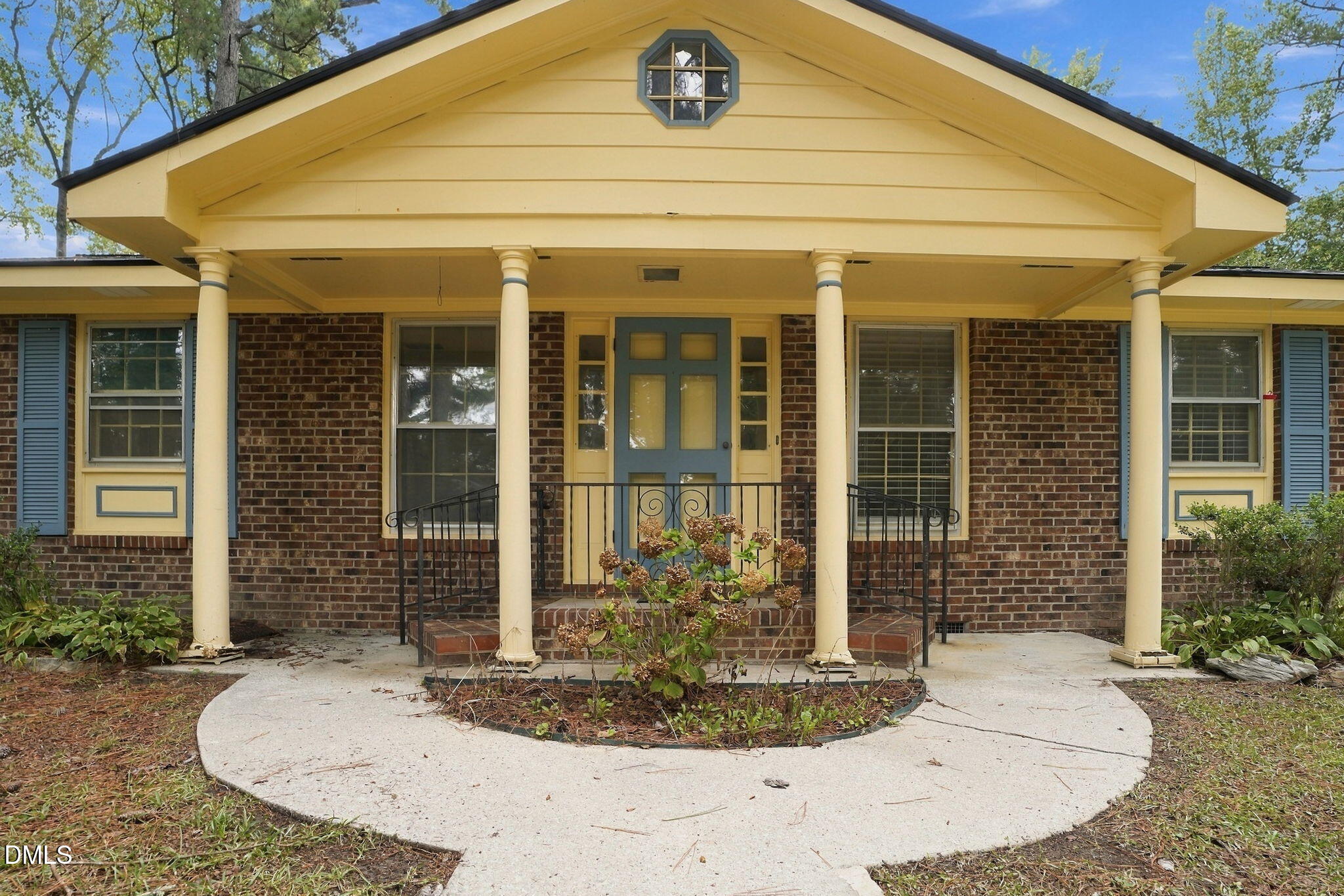 7211 Walter Drive Property Photo 3