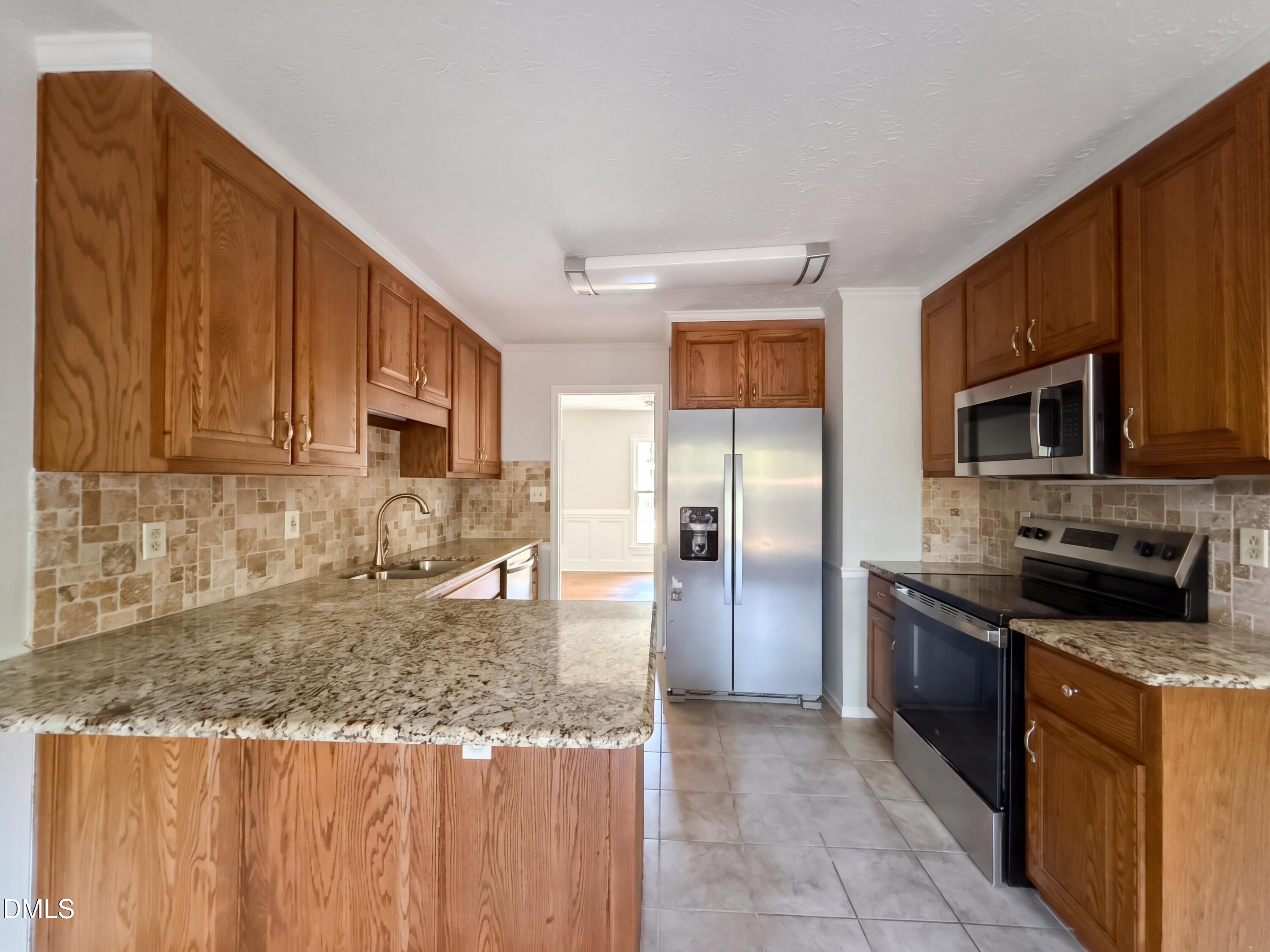 1512 Redbud Drive Property Photo 5
