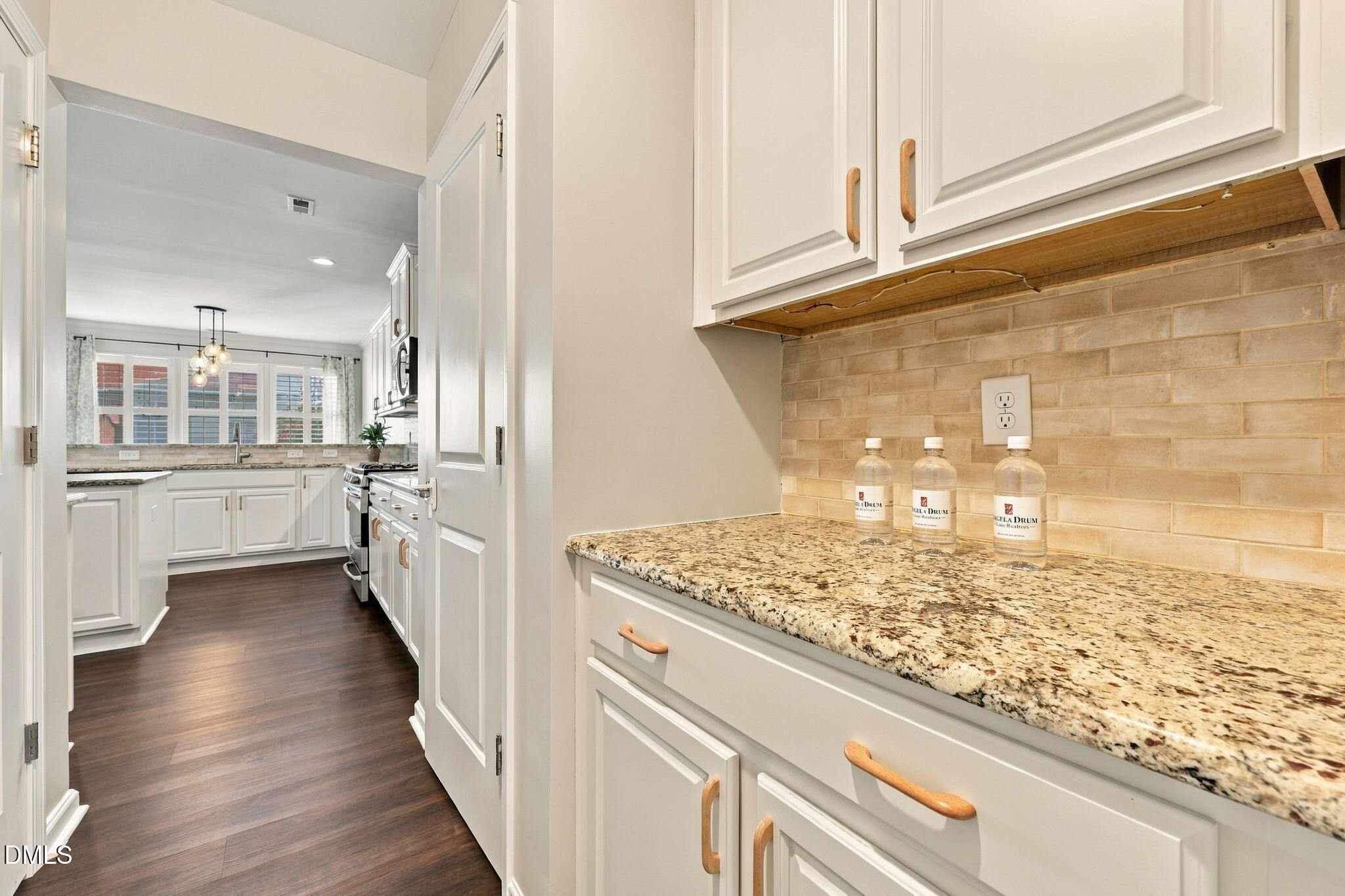 1513 Fullerton Place Property Photo 17