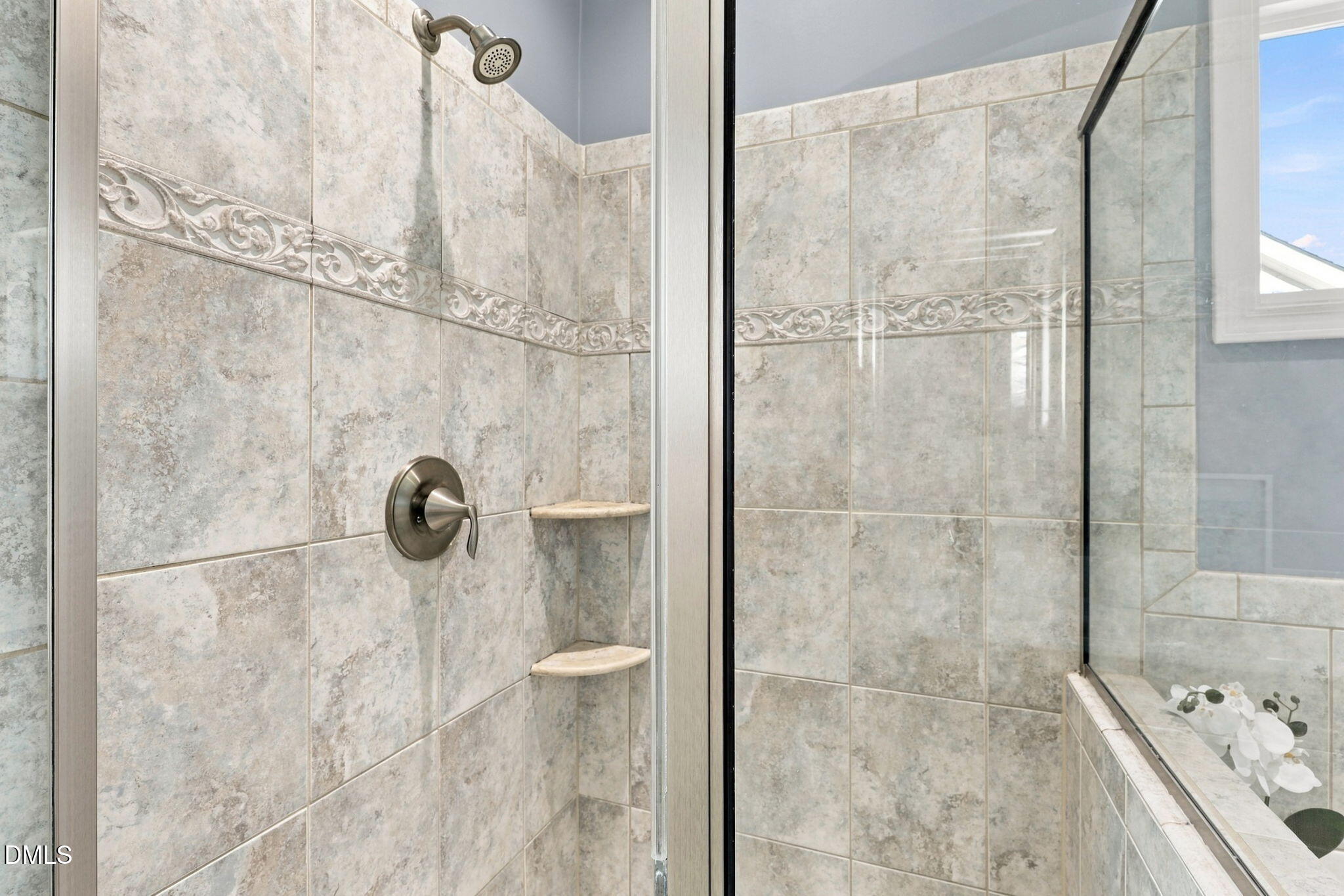 1513 Fullerton Place Property Photo 27