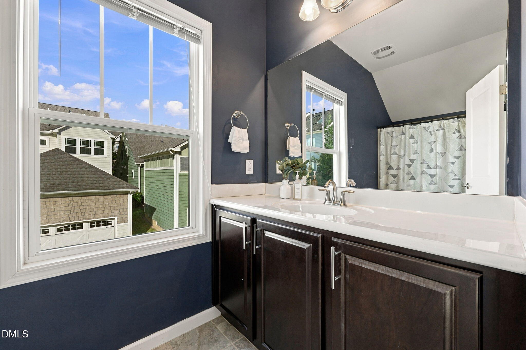 1513 Fullerton Place Property Photo 39