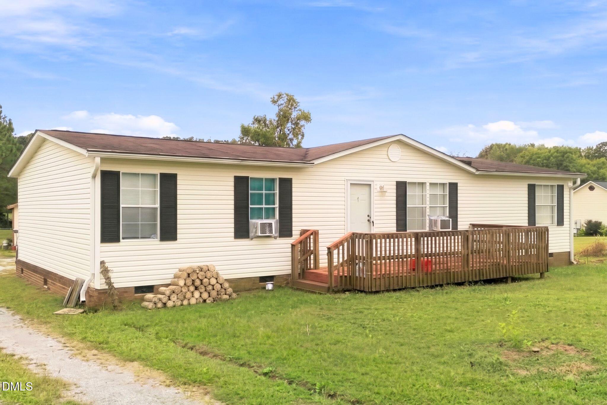 175 Sun Oaks Court Property Photo 1