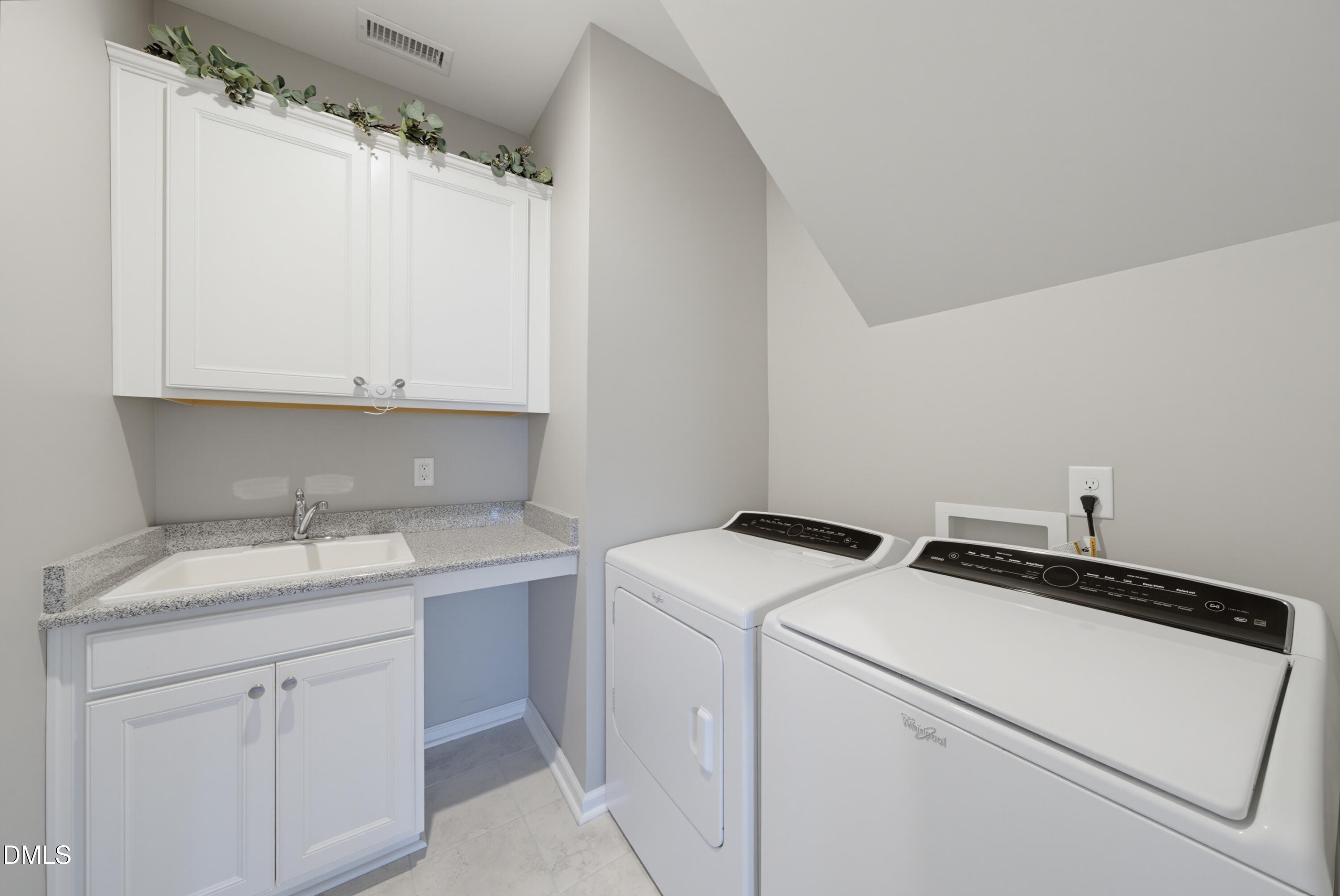 2545 Collection Court Property Photo 20