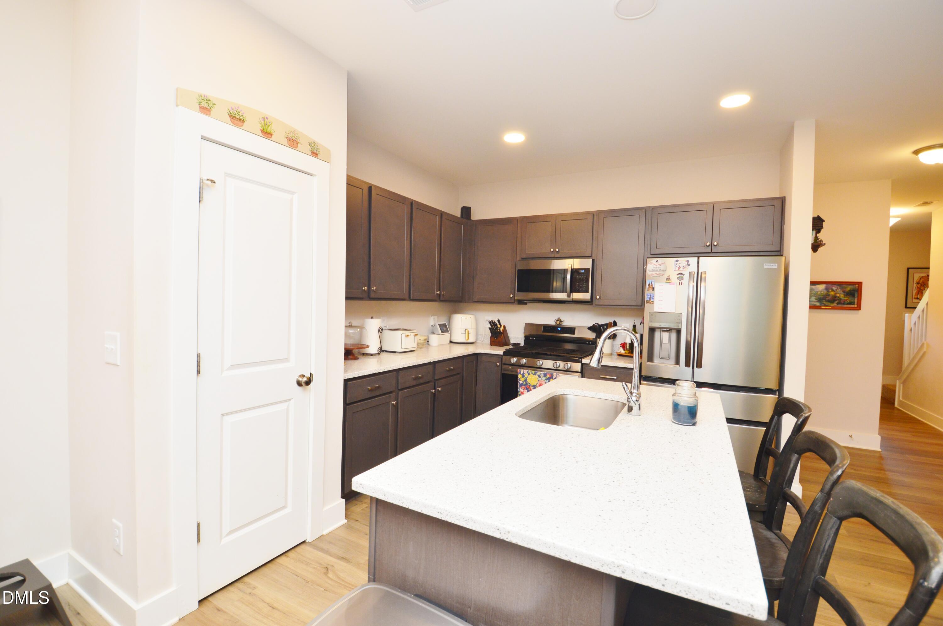 823 Pryor Street Property Photo 8