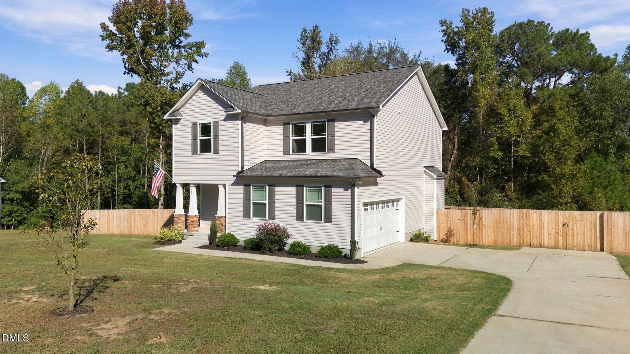 300 Starry Sky Drive Property Photo 5