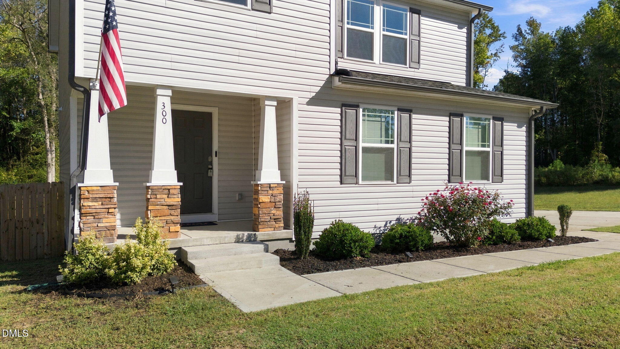 300 Starry Sky Drive Property Photo 7