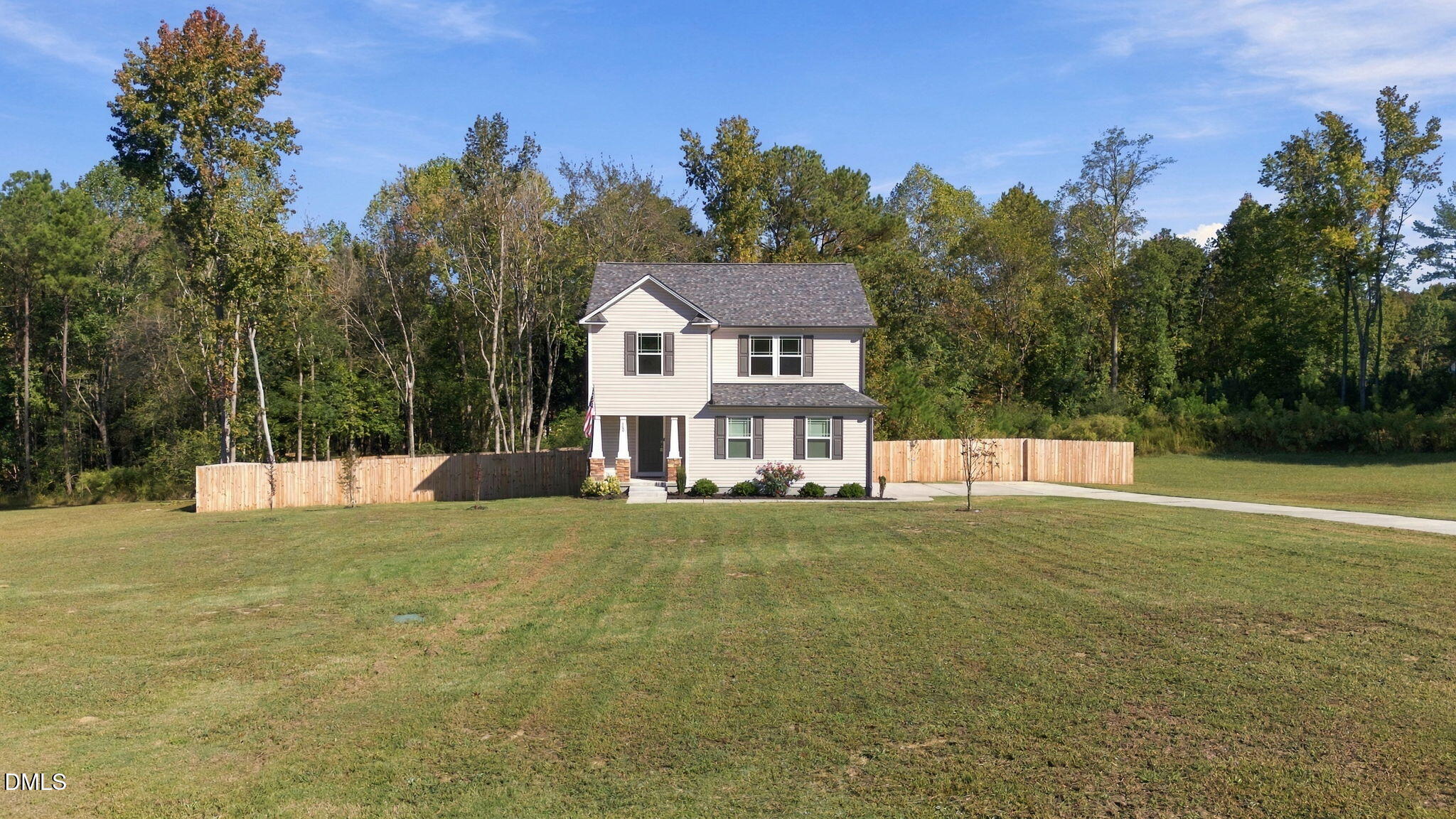 300 Starry Sky Drive Property Photo 8