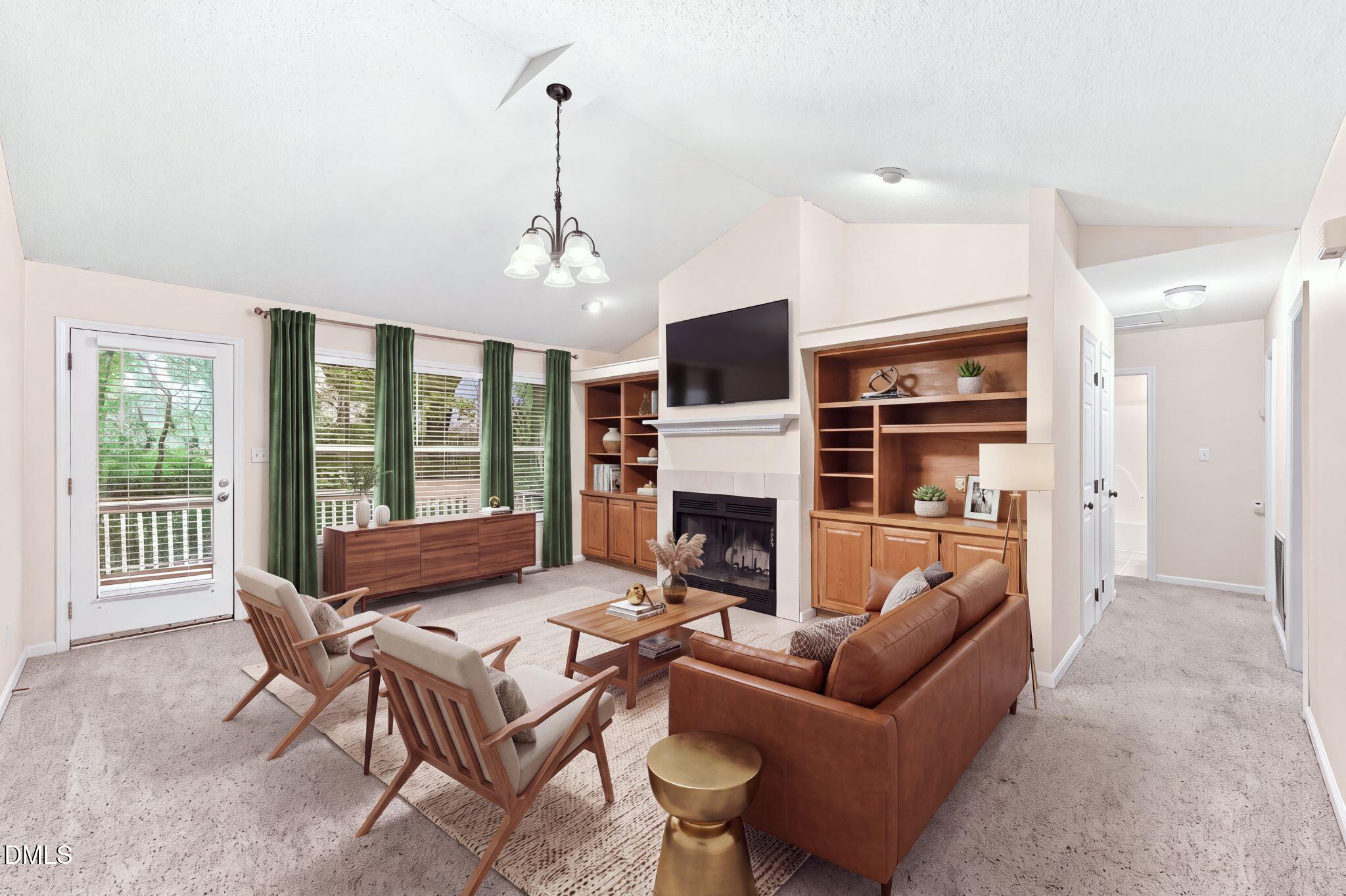 109 Tapestry Terrace Property Photo 6