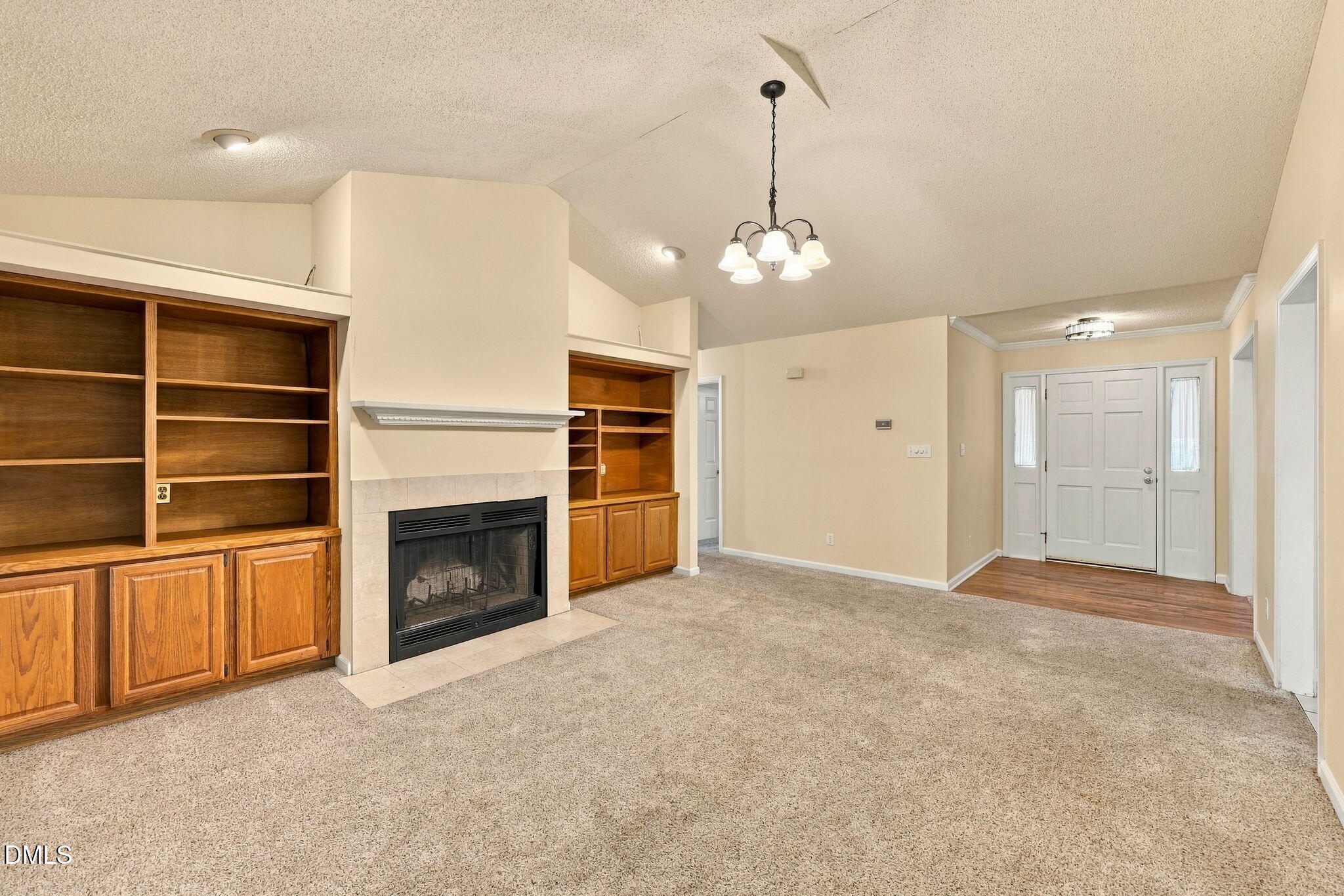 109 Tapestry Terrace Property Photo 9