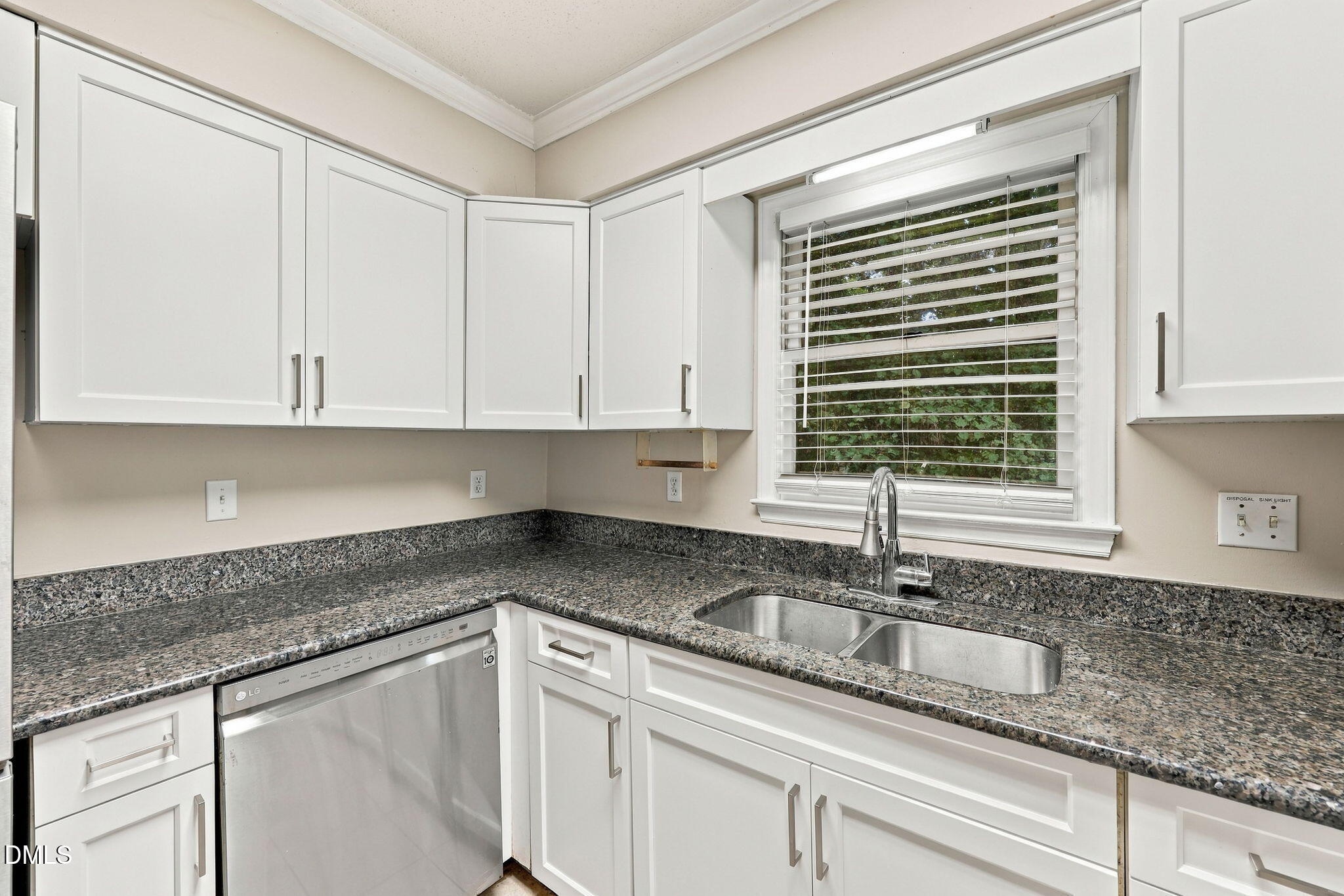 109 Tapestry Terrace Property Photo 16