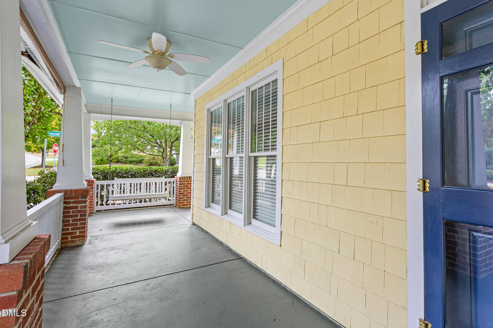 114 Westside Drive Property Photo 3