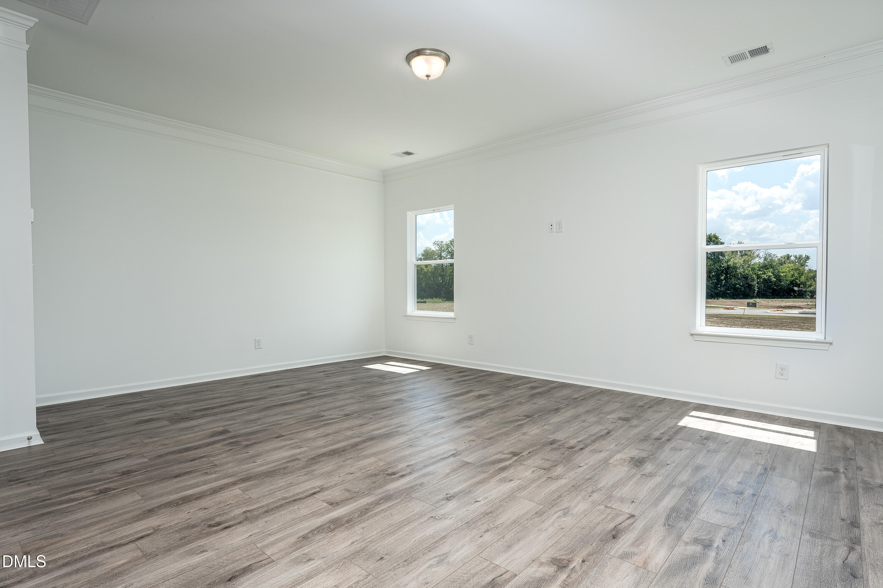101 Courtside Drive Property Photo 3