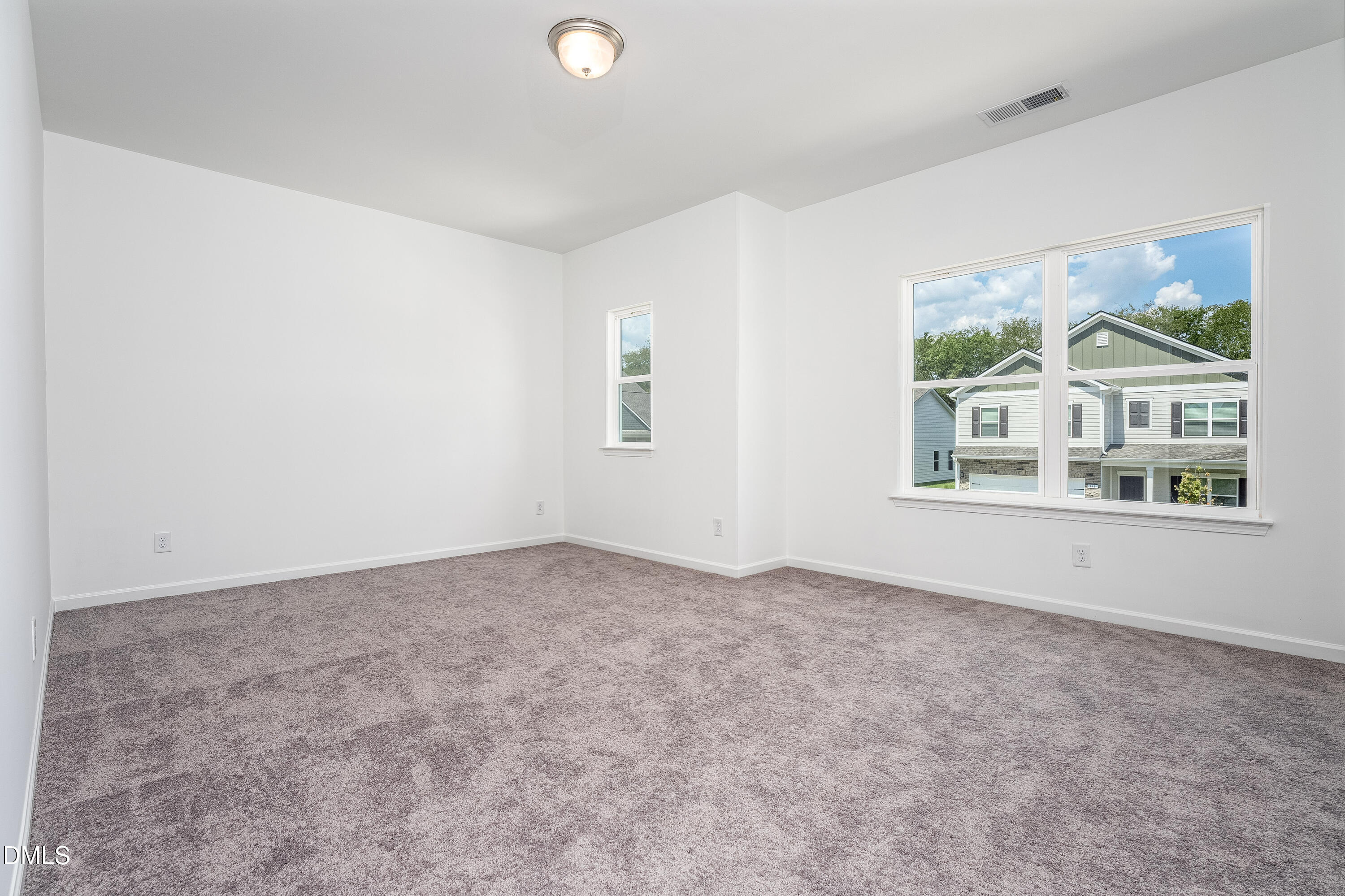 101 Courtside Drive Property Photo 13