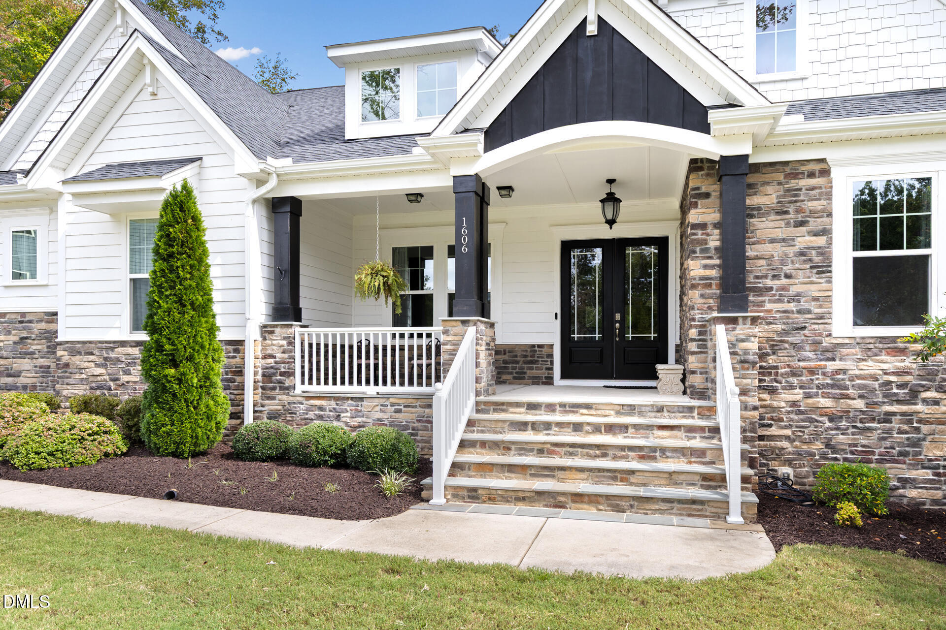 1606 Eno Ridge Drive Property Photo 1
