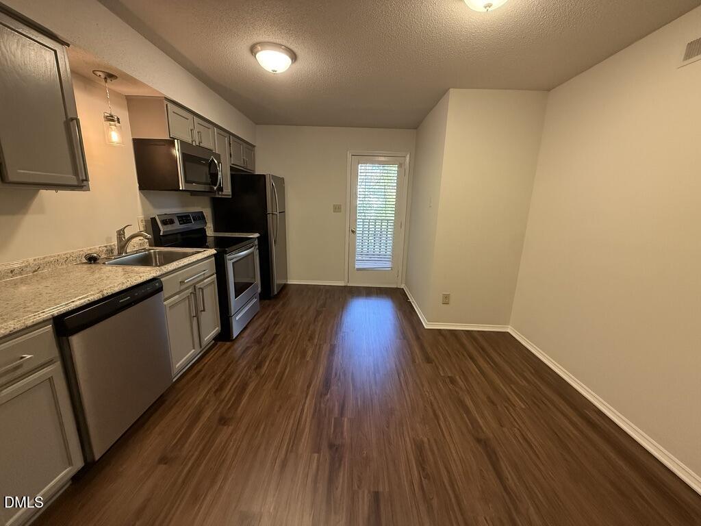 3021-3035 Medlin Drive Property Photo 18