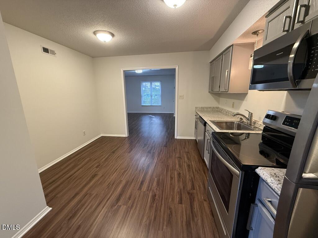 3021-3035 Medlin Drive Property Photo 21