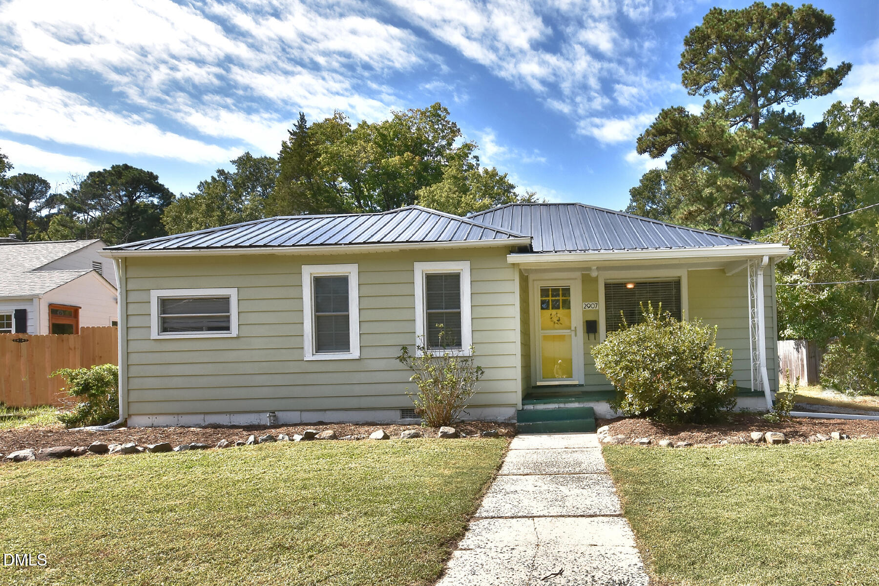 2907 Broad Street Property Photo 1