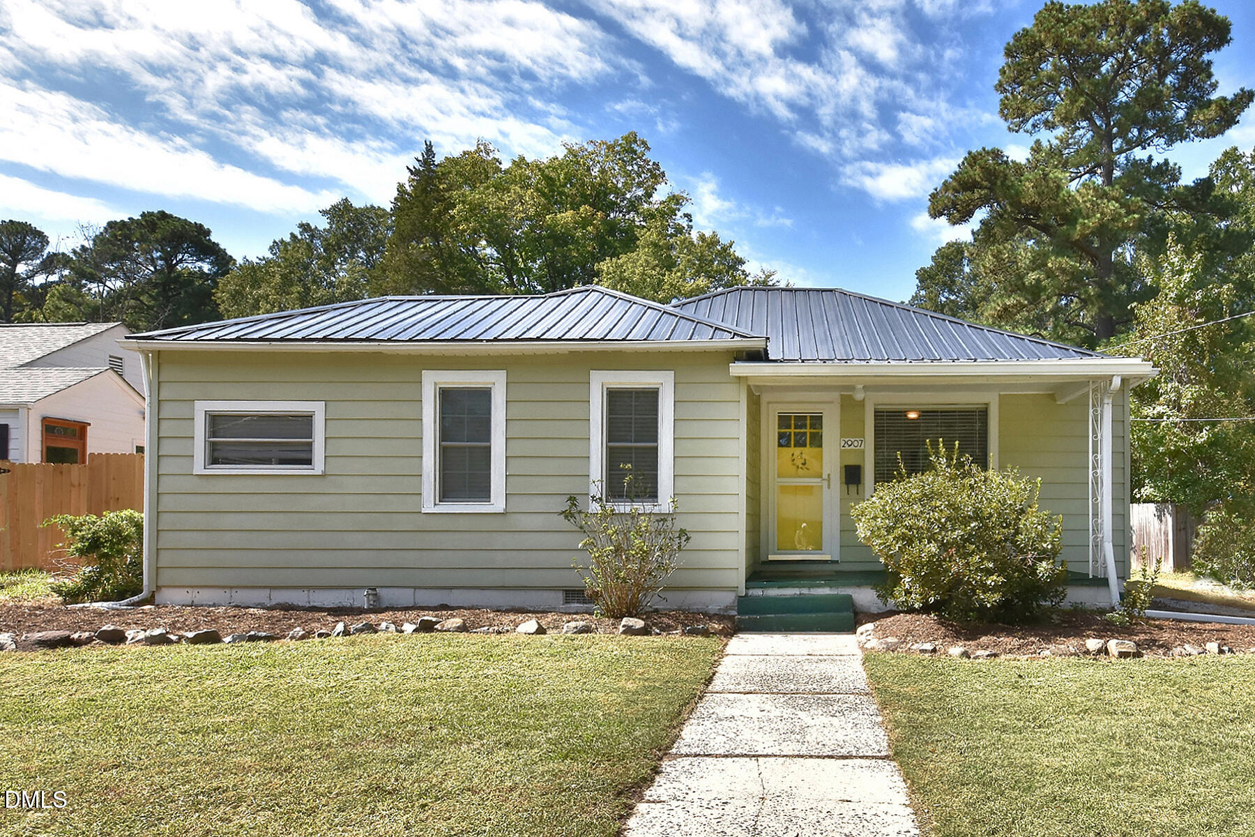 2907 Broad Street Property Photo 1