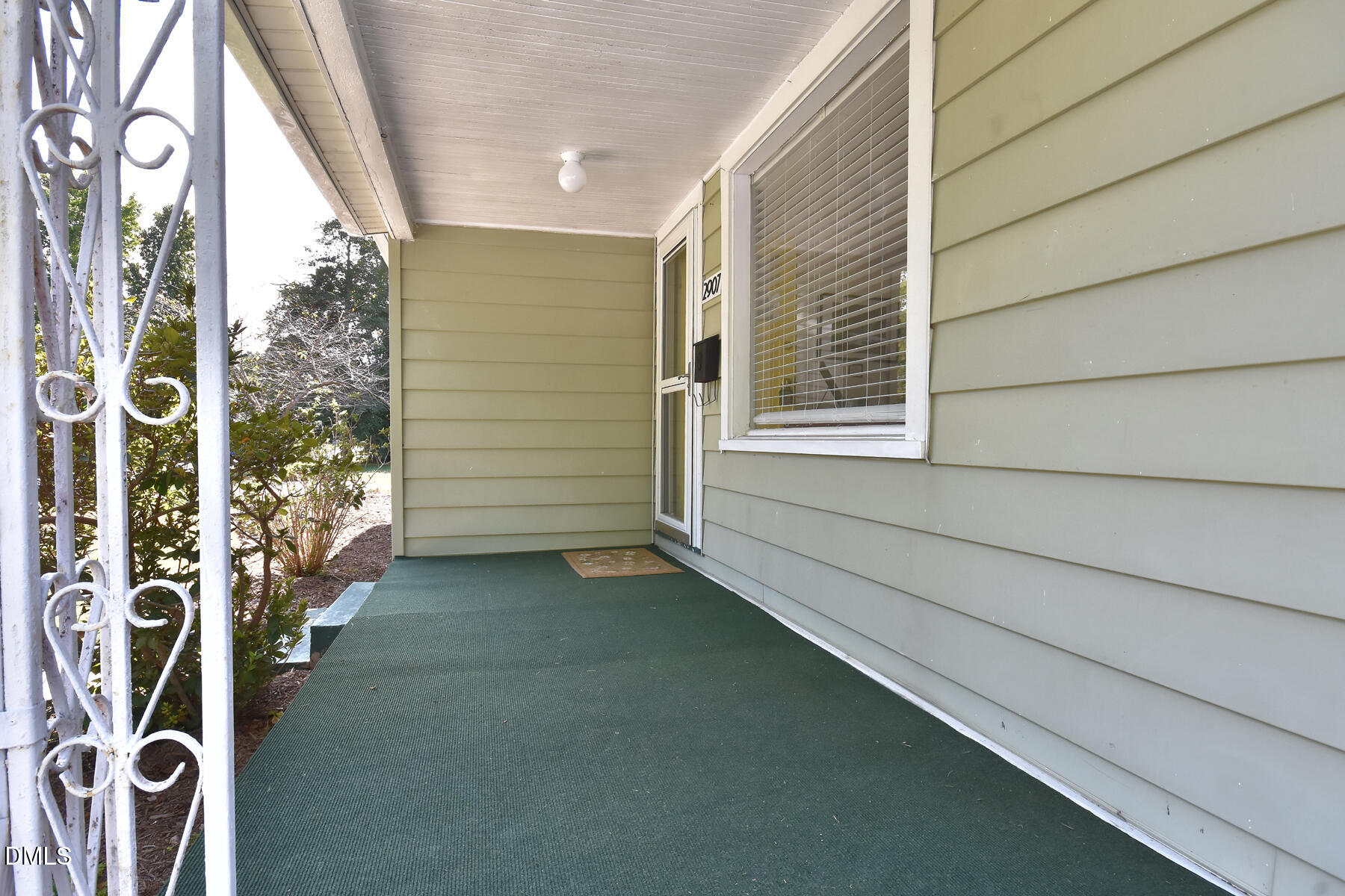 2907 Broad Street Property Photo 2
