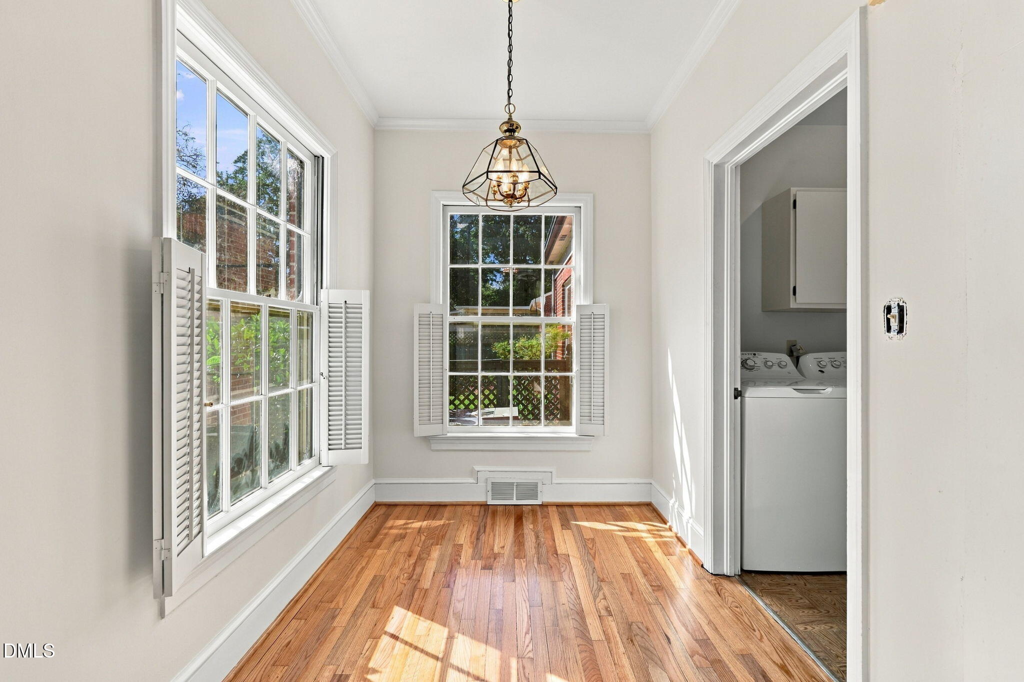 817 S Vermont Street Property Photo 10