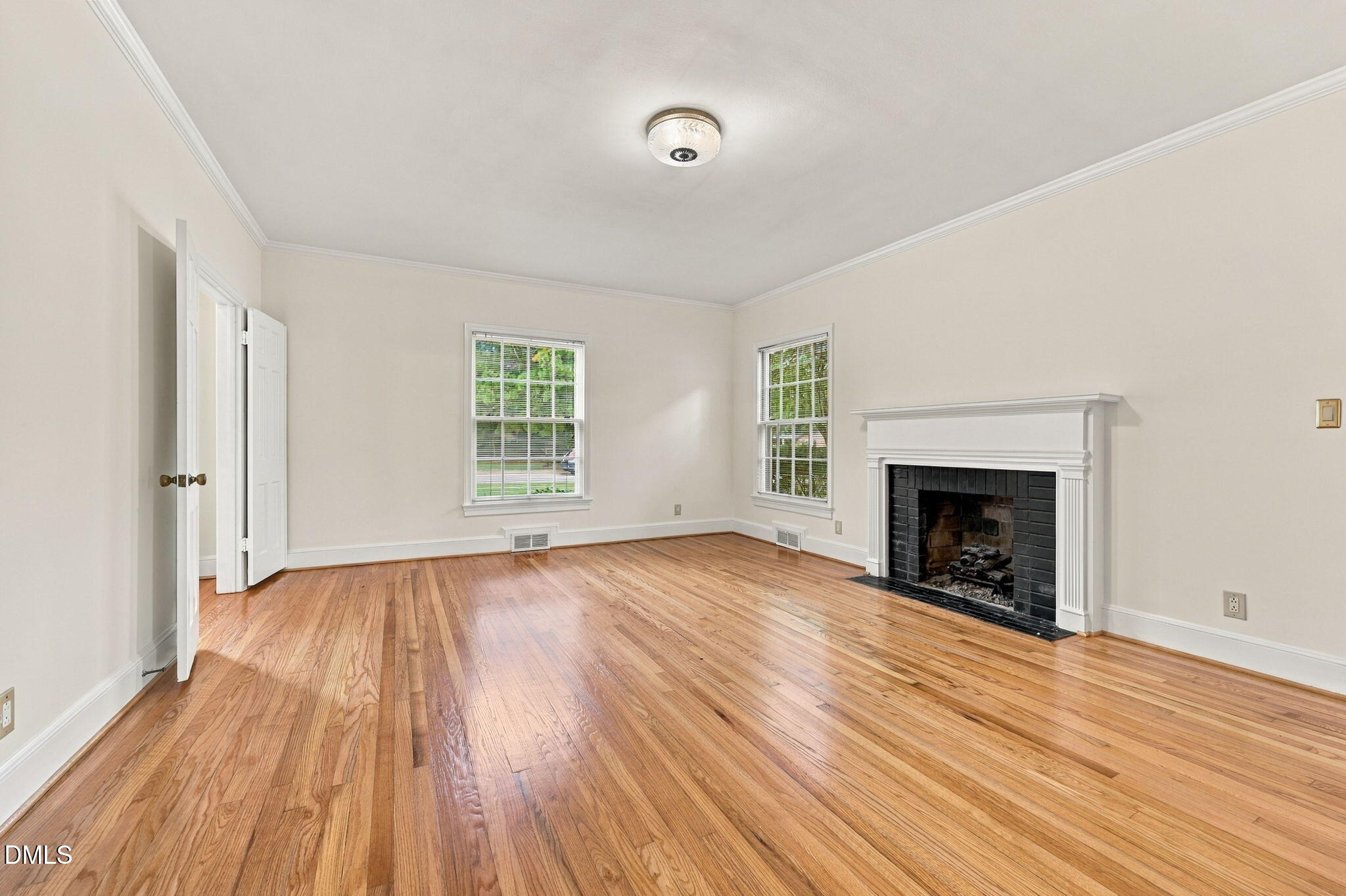 817 S Vermont Street Property Photo 15