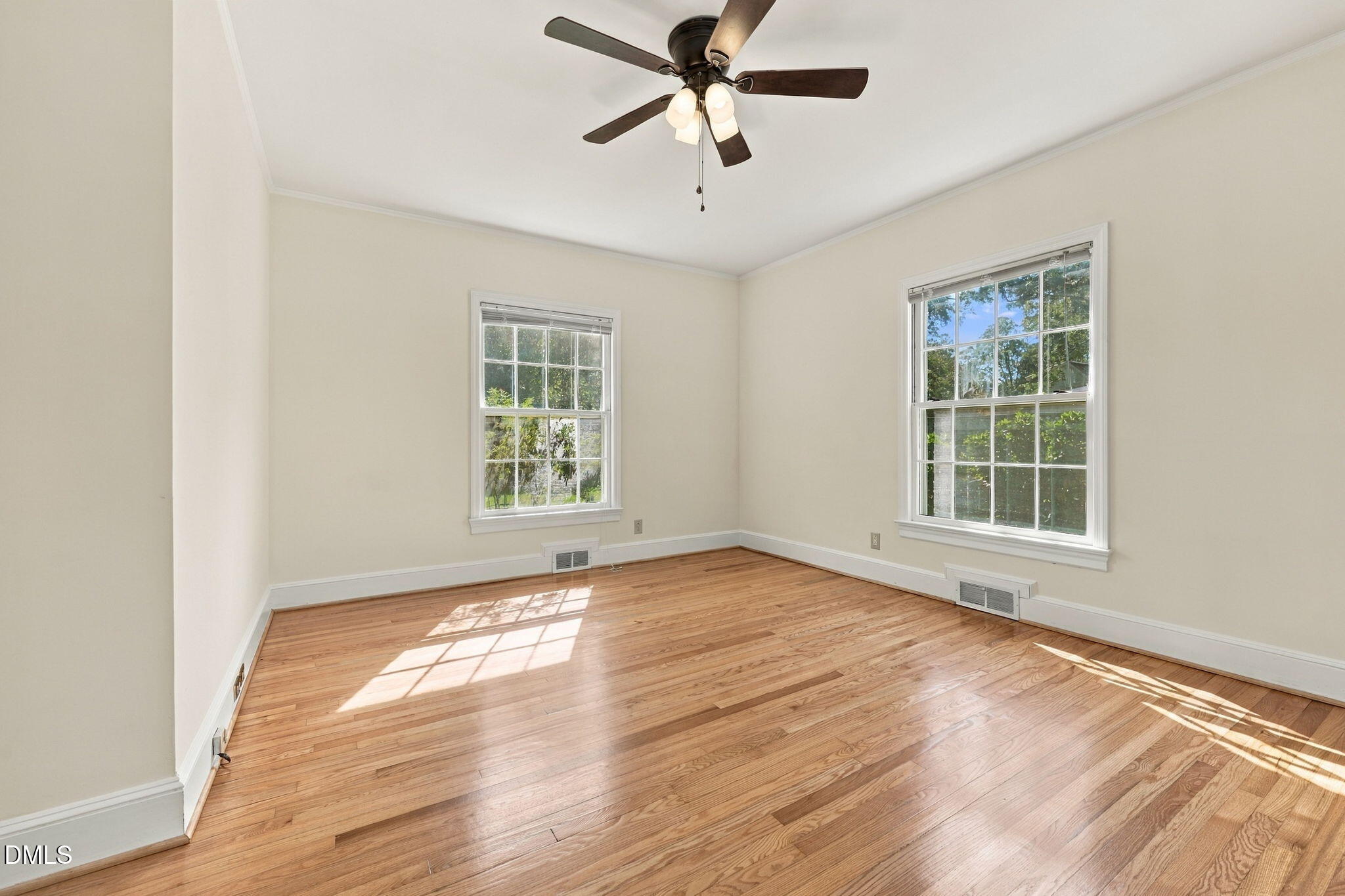 817 S Vermont Street Property Photo 19