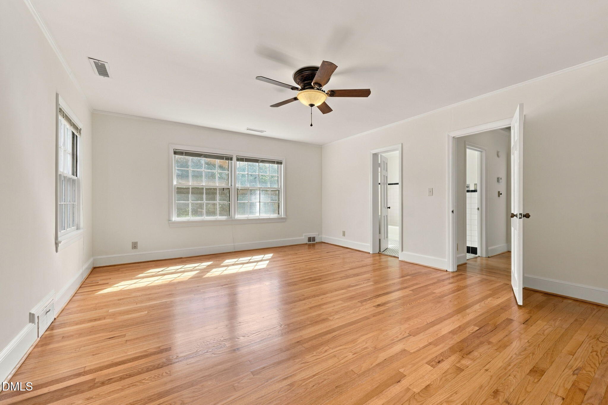 817 S Vermont Street Property Photo 25