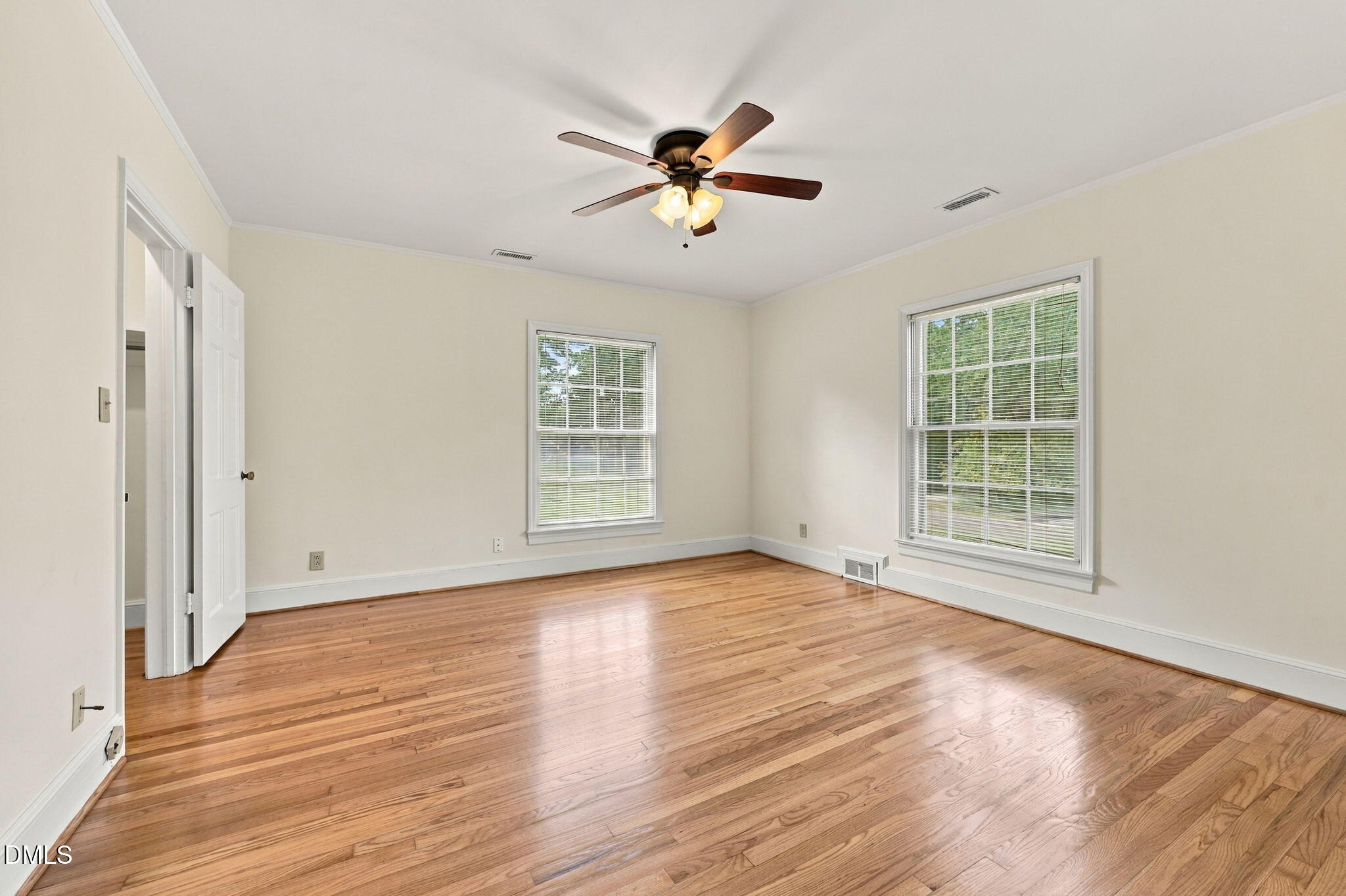 817 S Vermont Street Property Photo 30