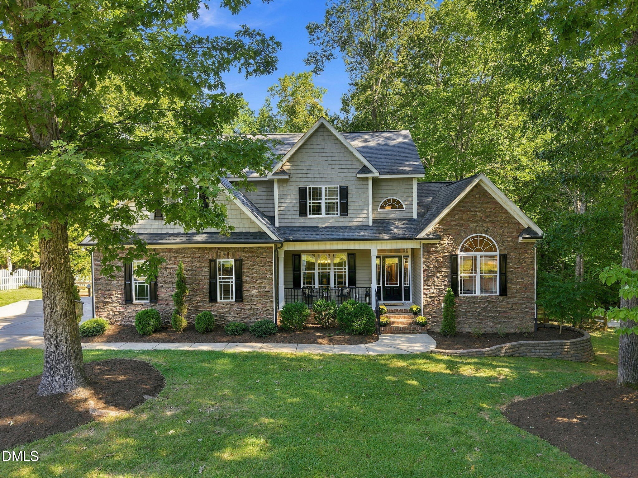 3560 Saddle Ridge Road Property Photo 1