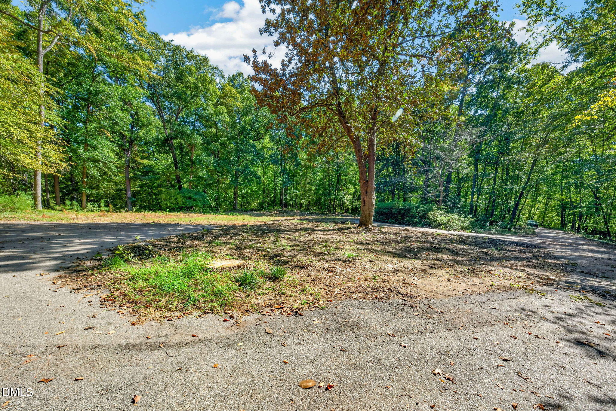 1516 Pinecrest Road Property Photo 9