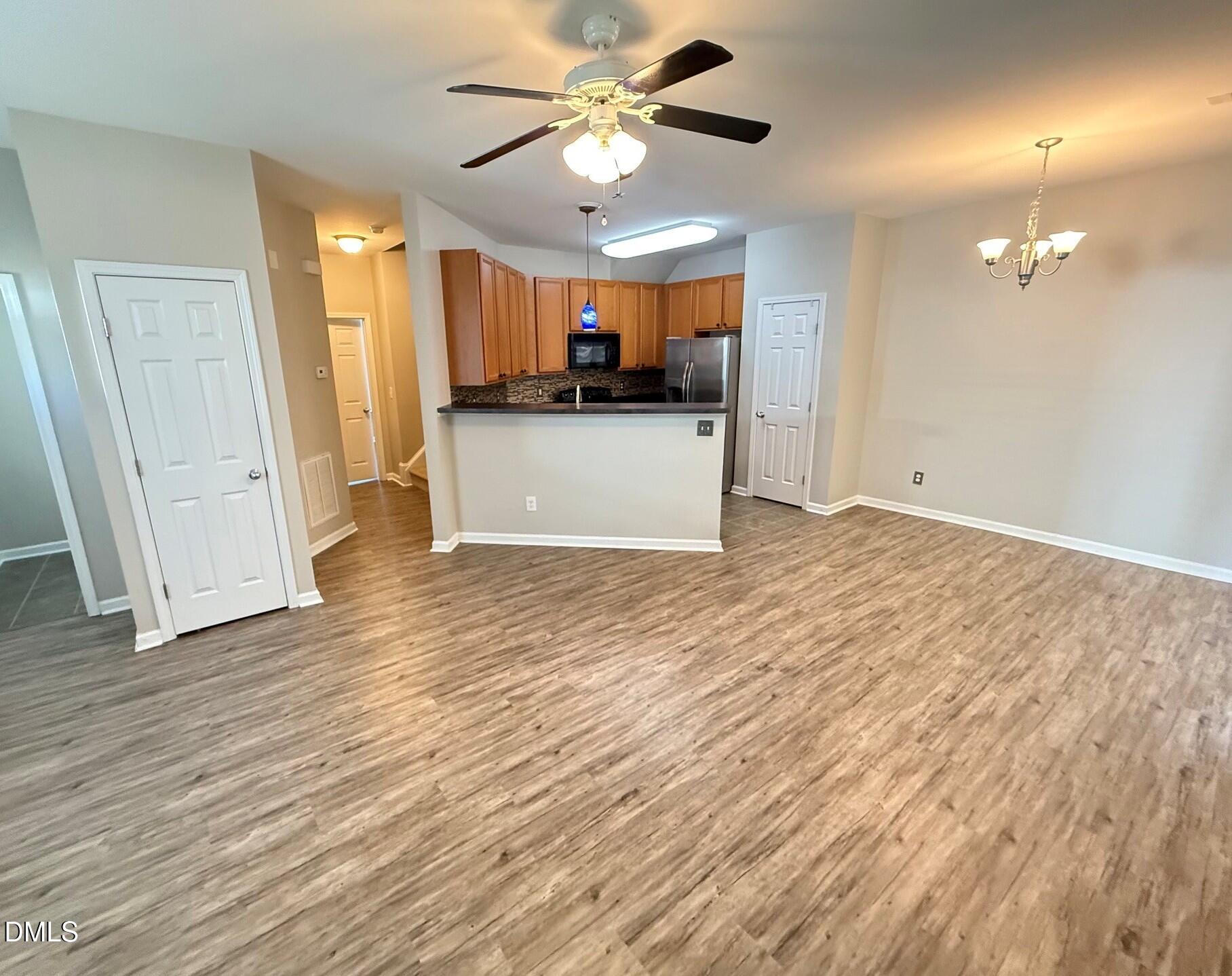 163 Deacon Ridge Street Property Photo 4