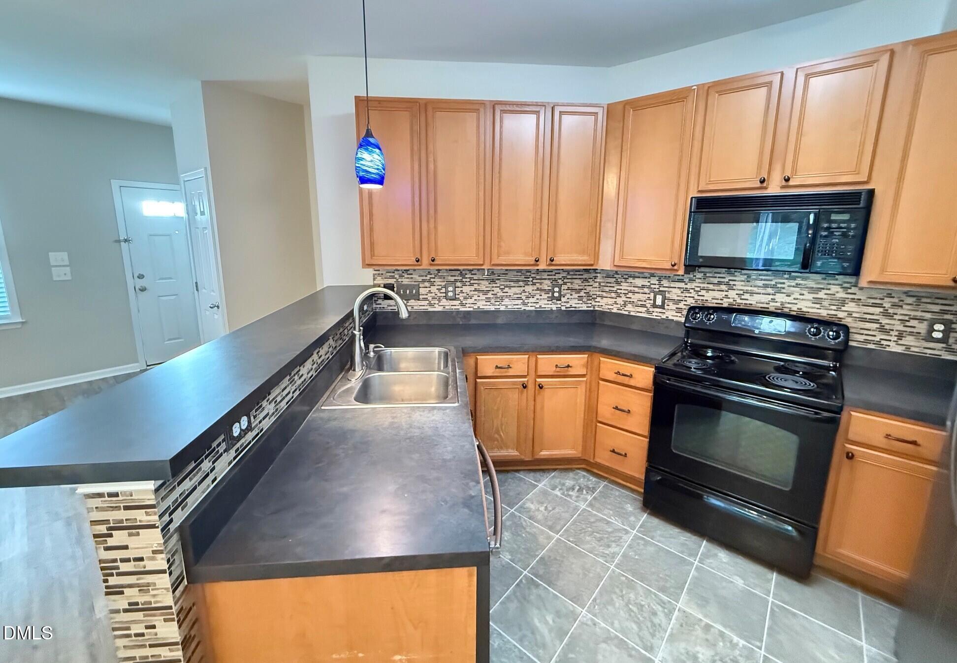 163 Deacon Ridge Street Property Photo 4