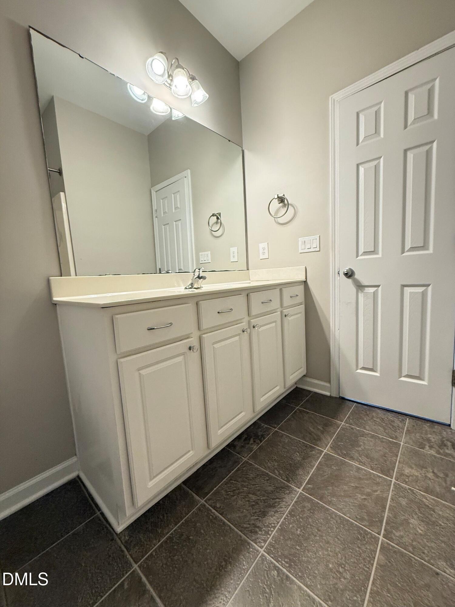 163 Deacon Ridge Street Property Photo 14