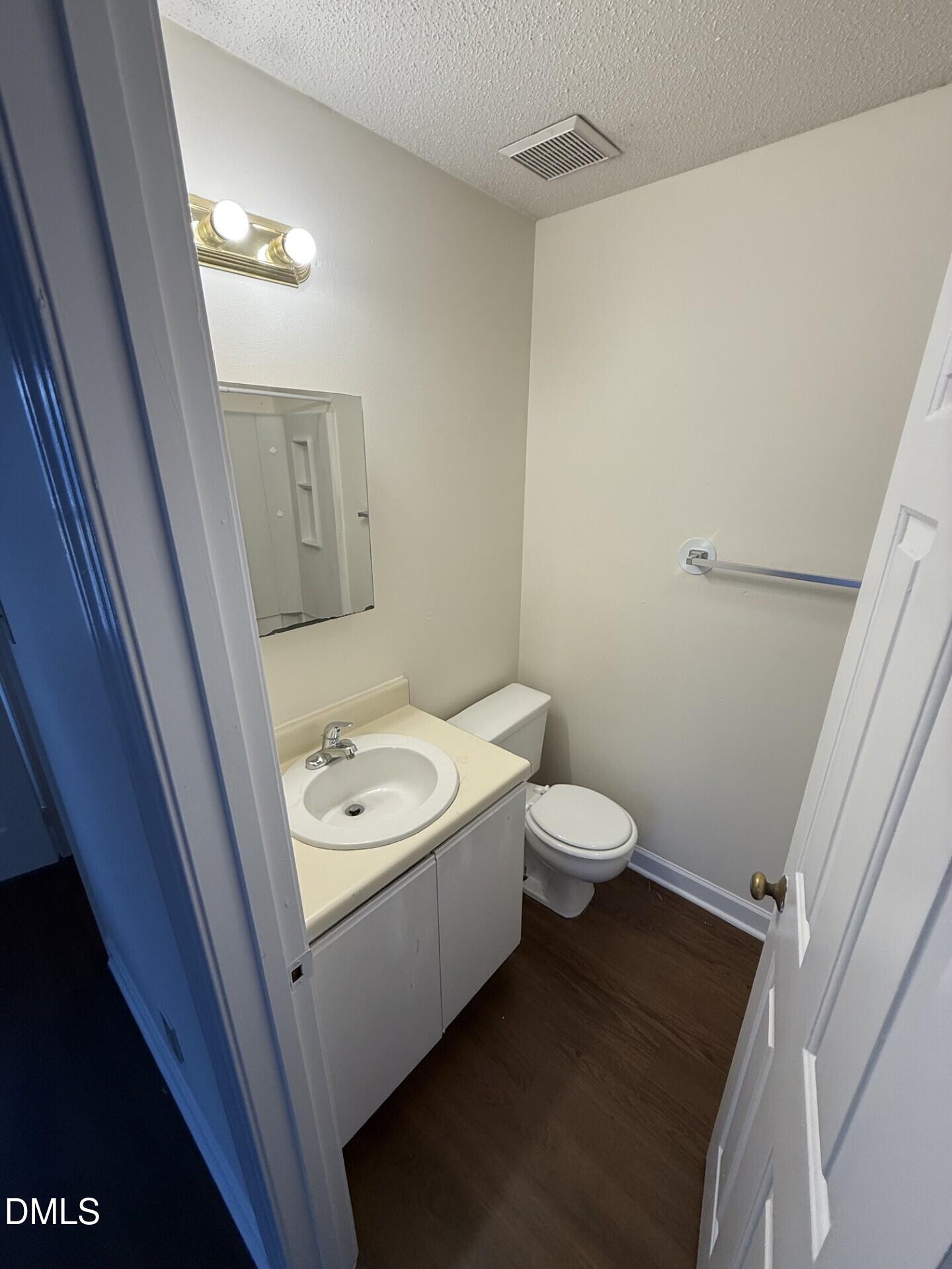 3605 Helix Court 101 Property Photo 5