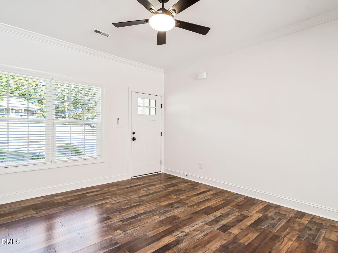 391 S Stephens Street Property Photo 10