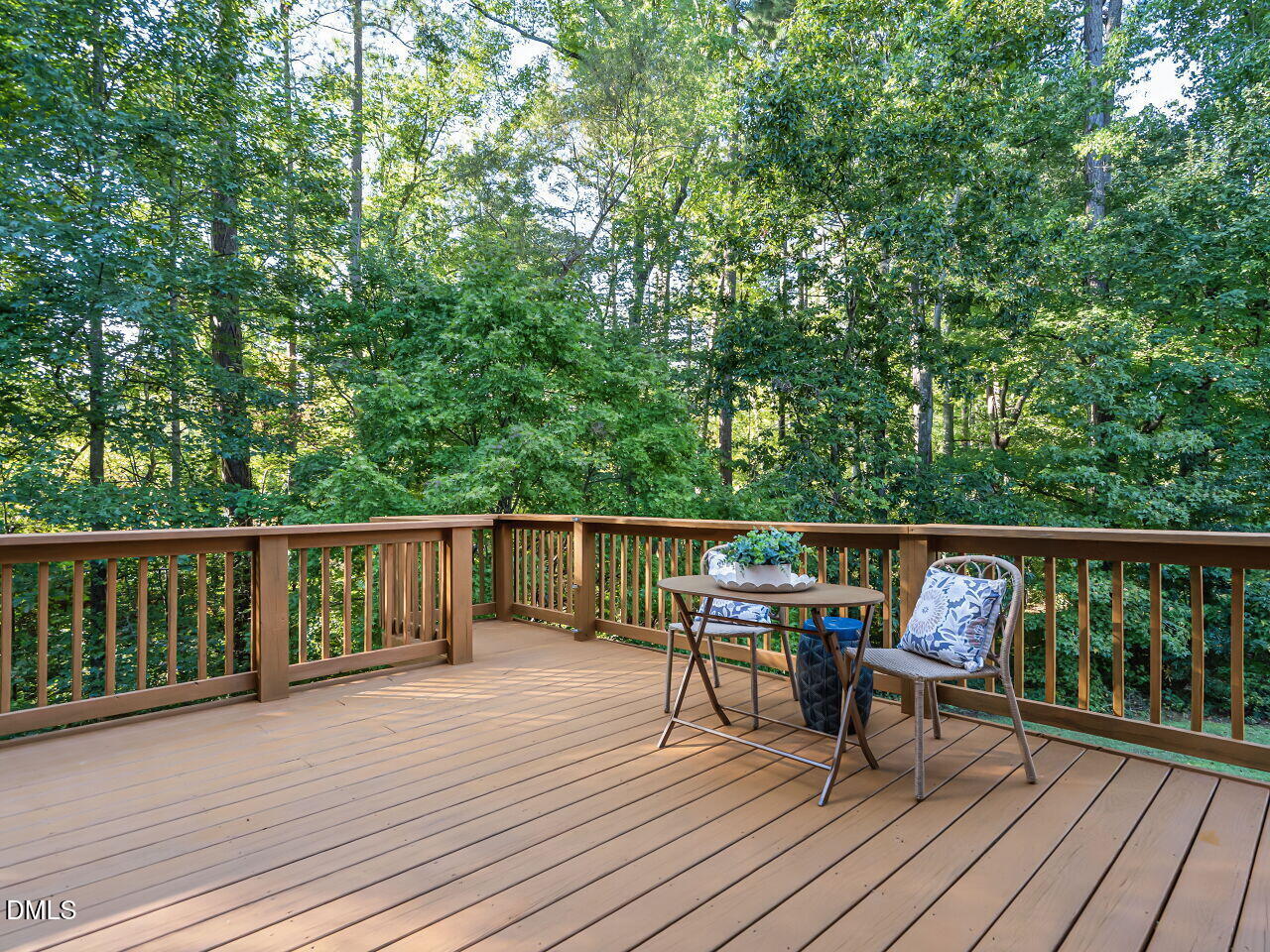 512 Olde Towne Drive Property Photo 3
